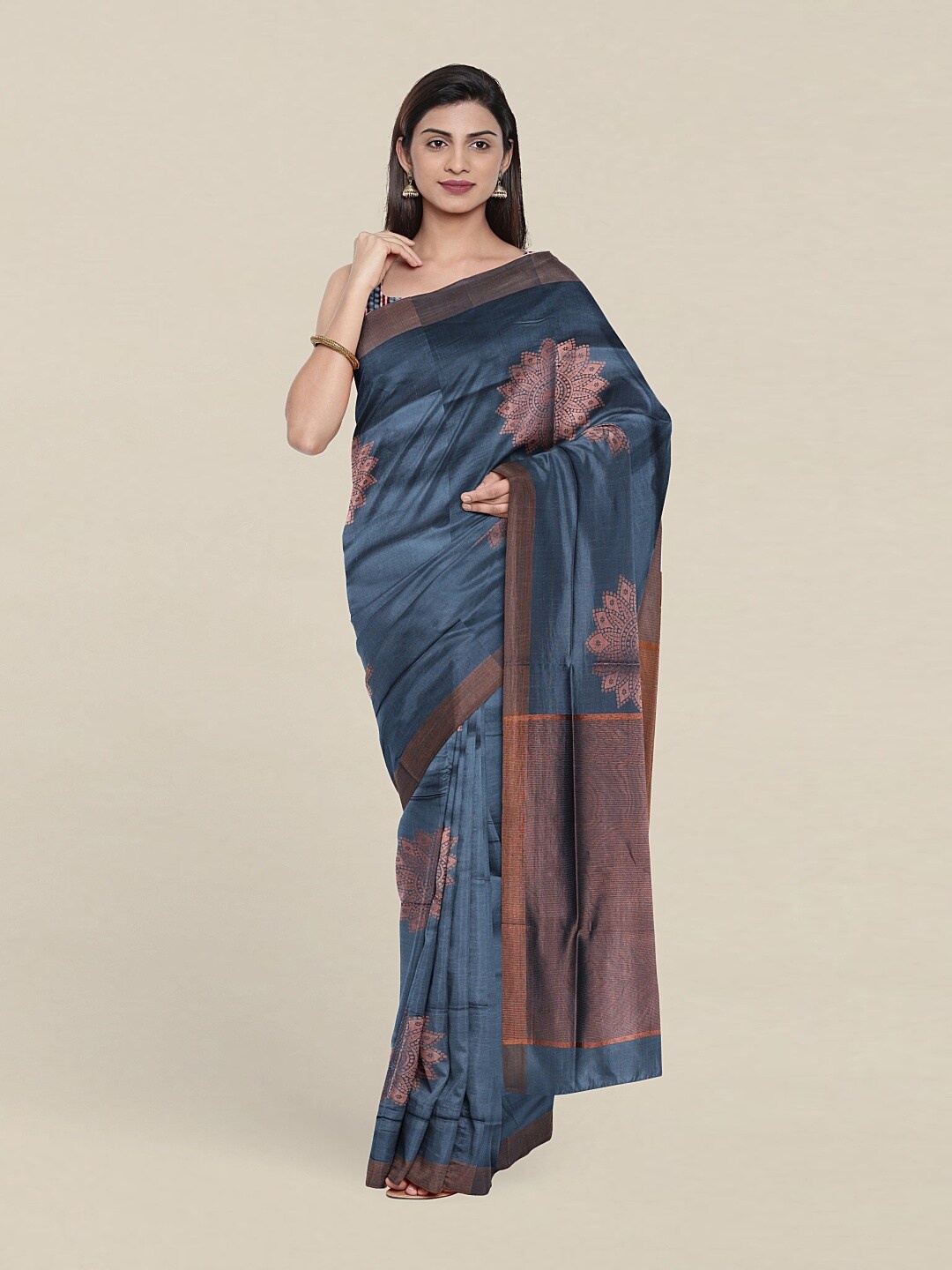 

Pothys Grey & Copper-Toned Woven Design Zari Pure Cotton Saree