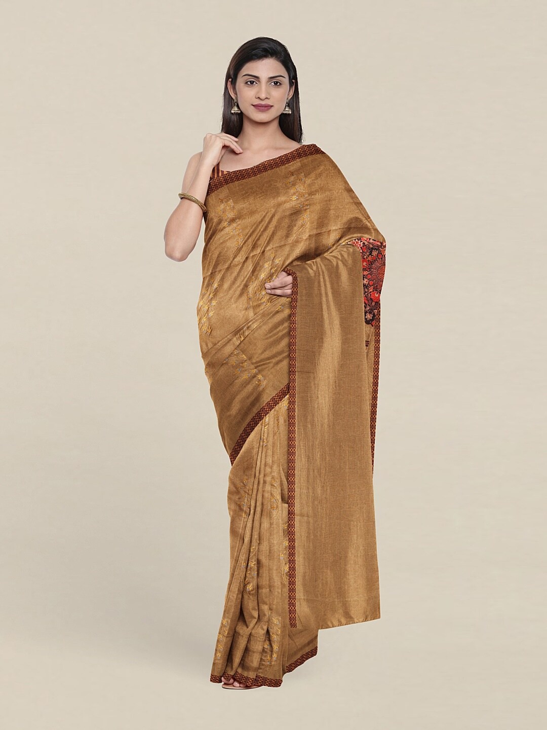 

Pothys Gold-Toned & Red Floral Zari Jute Silk Saree