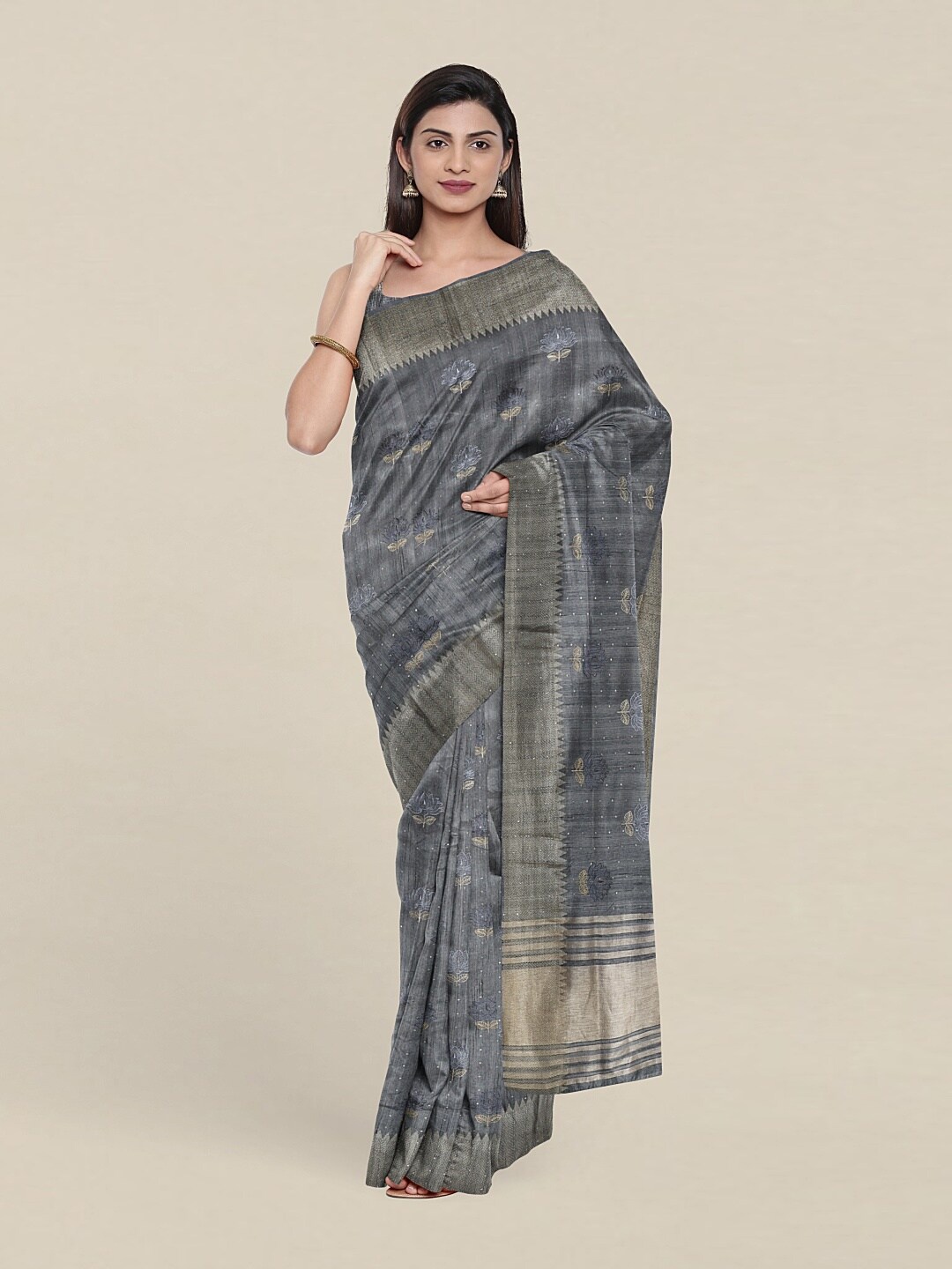 

Pothys Grey & Gold-Toned Floral Jute Silk Saree