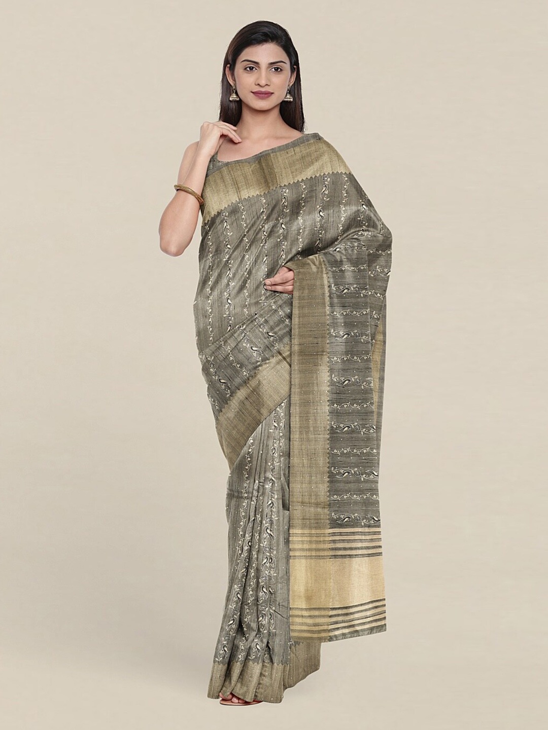 

Pothys Grey & White Floral Jute Silk Saree