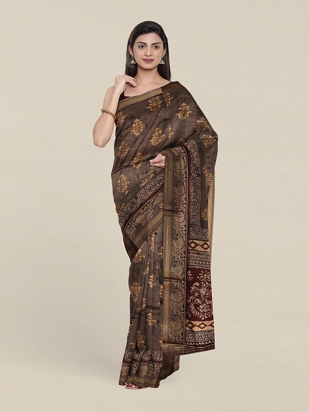 

Pothys Brown & Maroon Floral Art Silk Saree