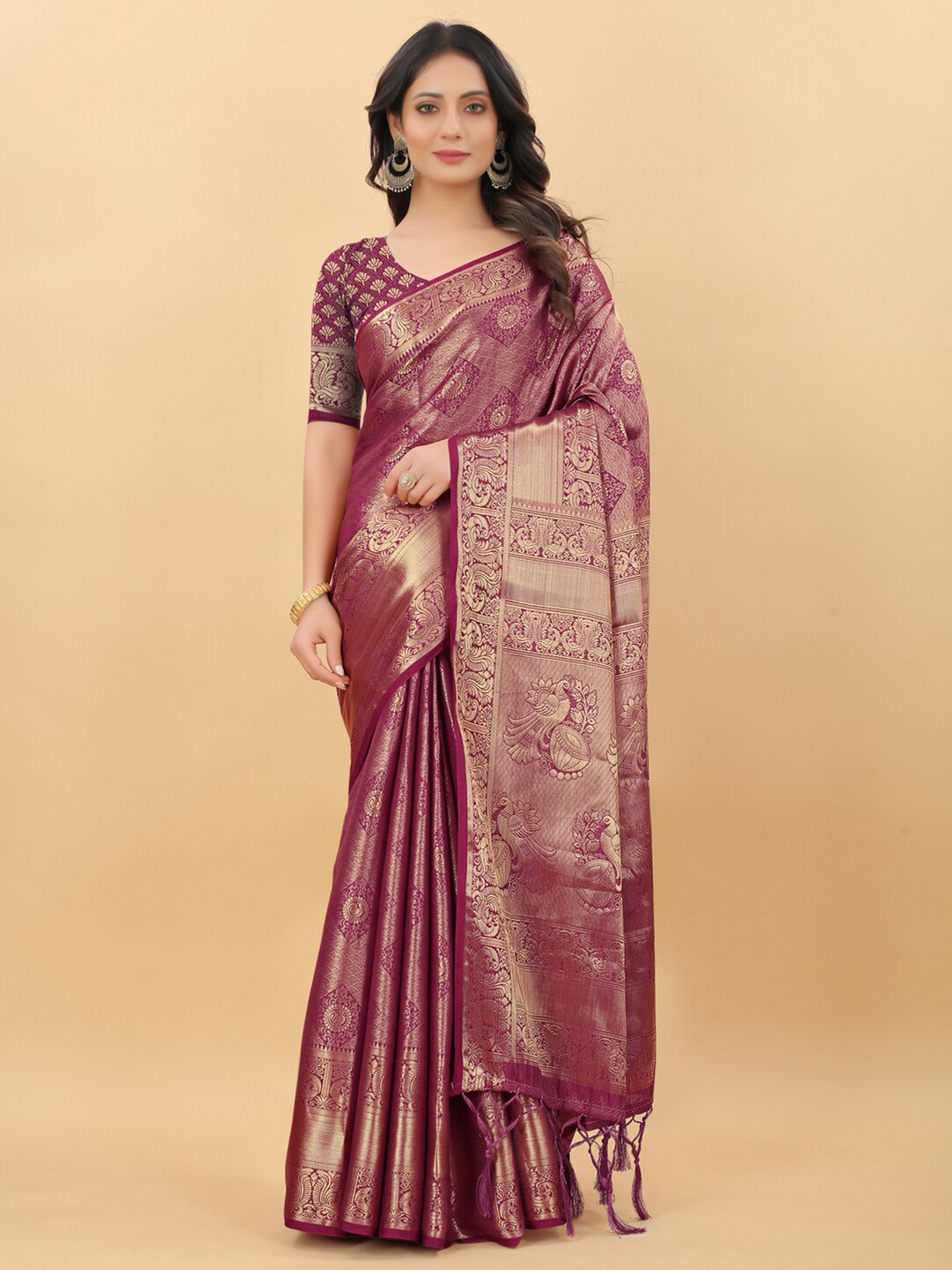 

LINARO LIFESTYLES Maroon & Gold-Toned Woven Design Zari Pure Silk Banarasi Saree