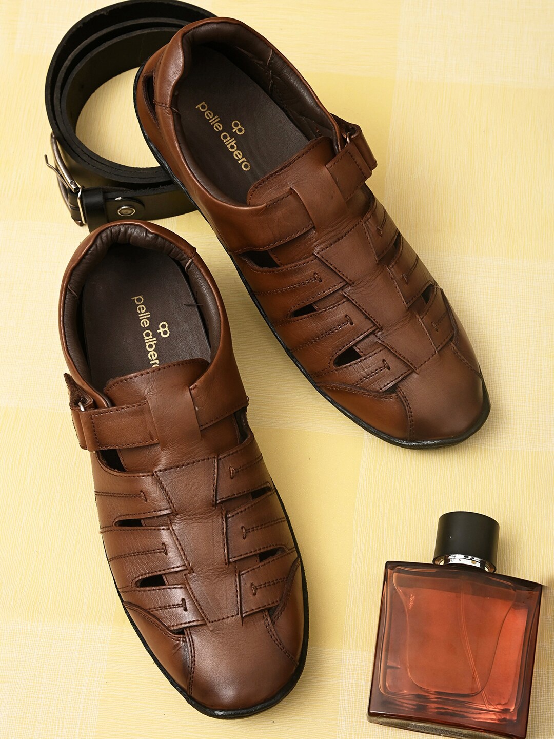 

pelle albero Men Tan & Black Leather Fisherman Sandals
