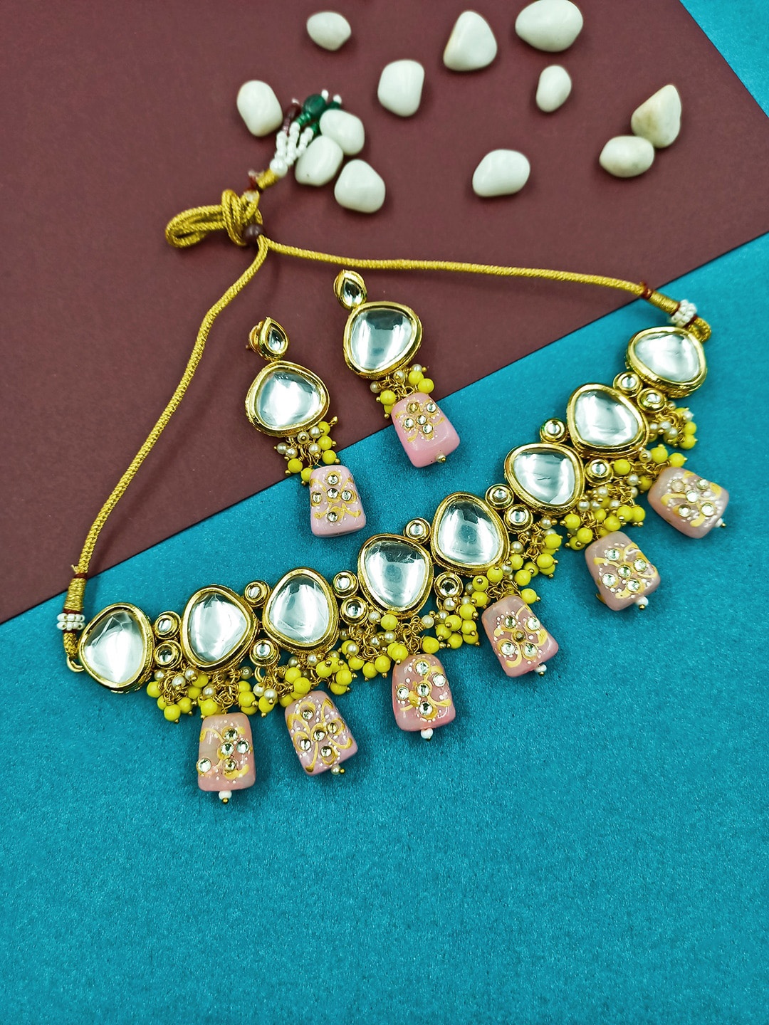 

StileAdda Gold-Plated Gold-Toned Kundan Studded Jewellery Set