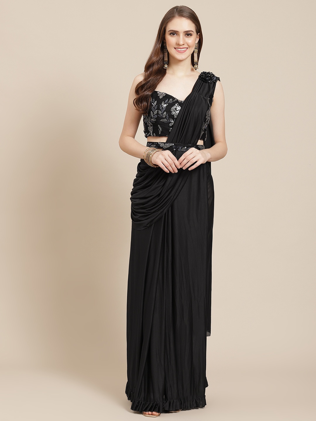 

Grancy Woman Sequinned Ready to Wear Saree, Black