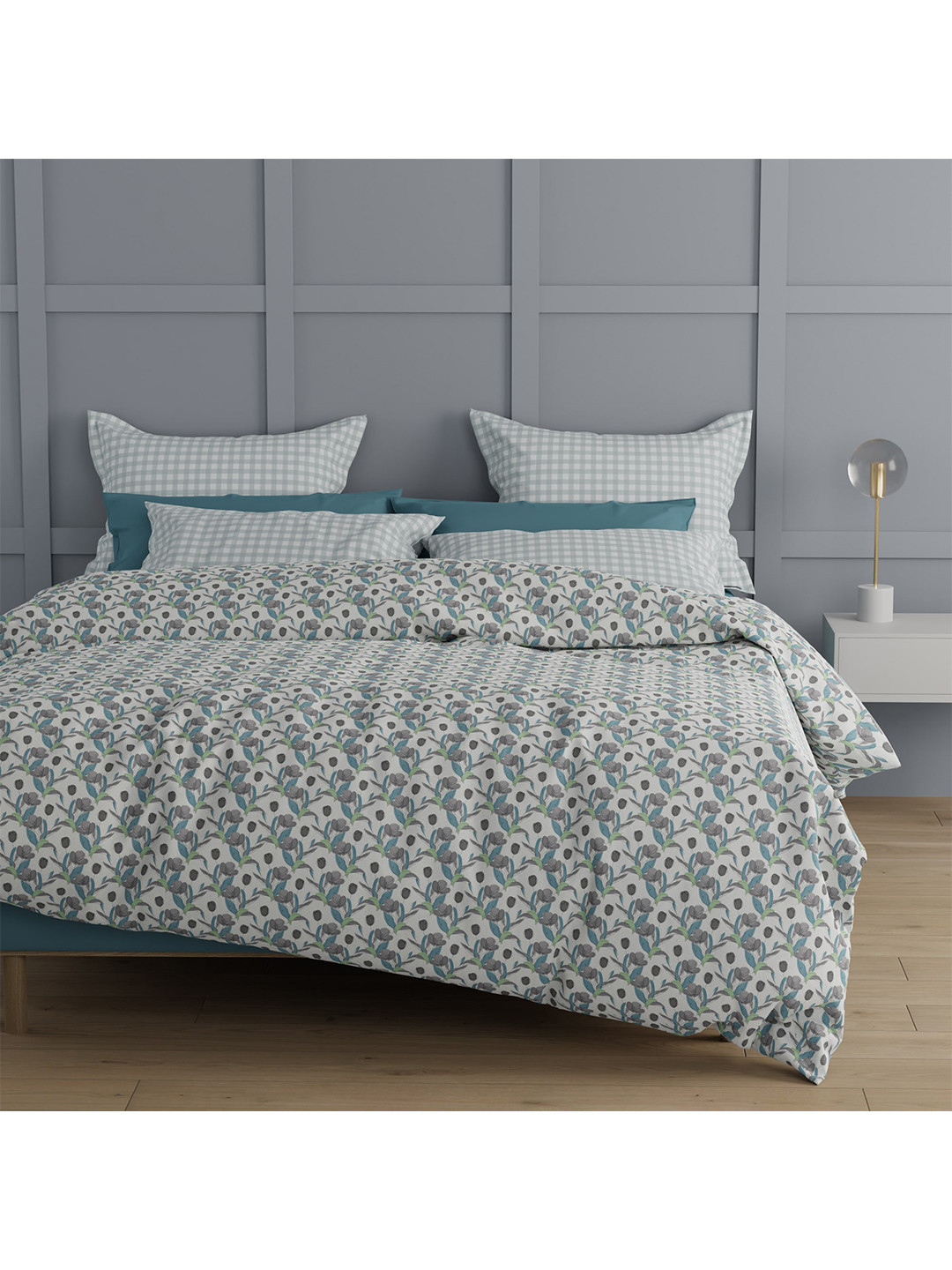 

Trident Grey & Green Floral 144 TC Cotton King Bedsheet with 2 Pillow Covers
