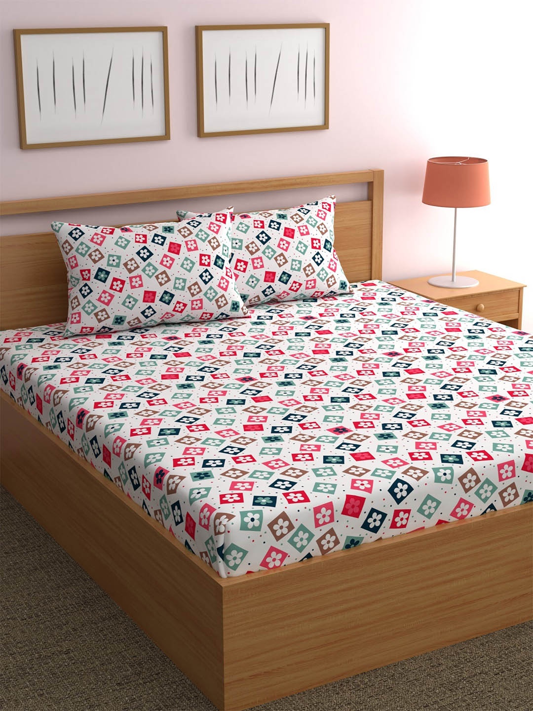 

CHHAVI INDIA Red & White Floral 210 TC Queen Bedsheet with 2 Pillow Covers