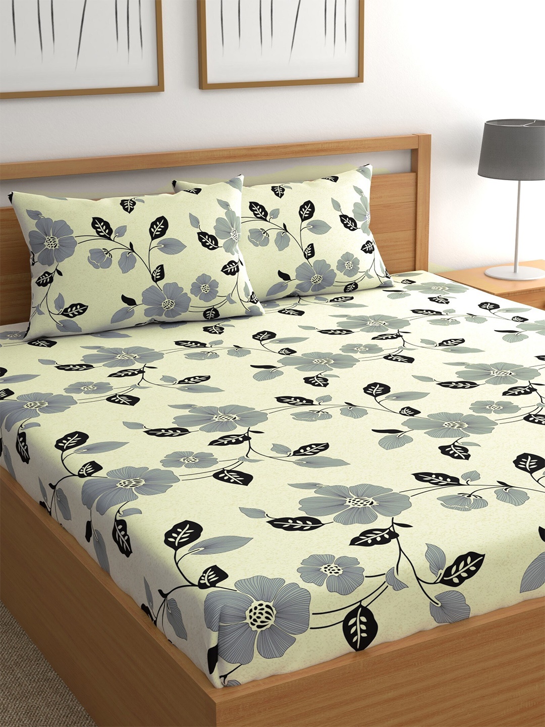 

CHHAVI INDIA Off White & Green Floral 210 TC Queen Bedsheet with 2 Pillow Covers