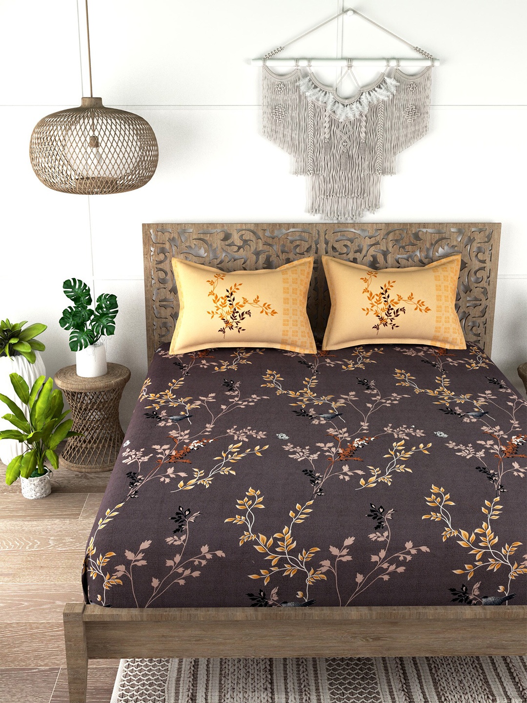 

EverHOME Grey Floral 210 TC King Bedsheet with 2 Pillow Covers