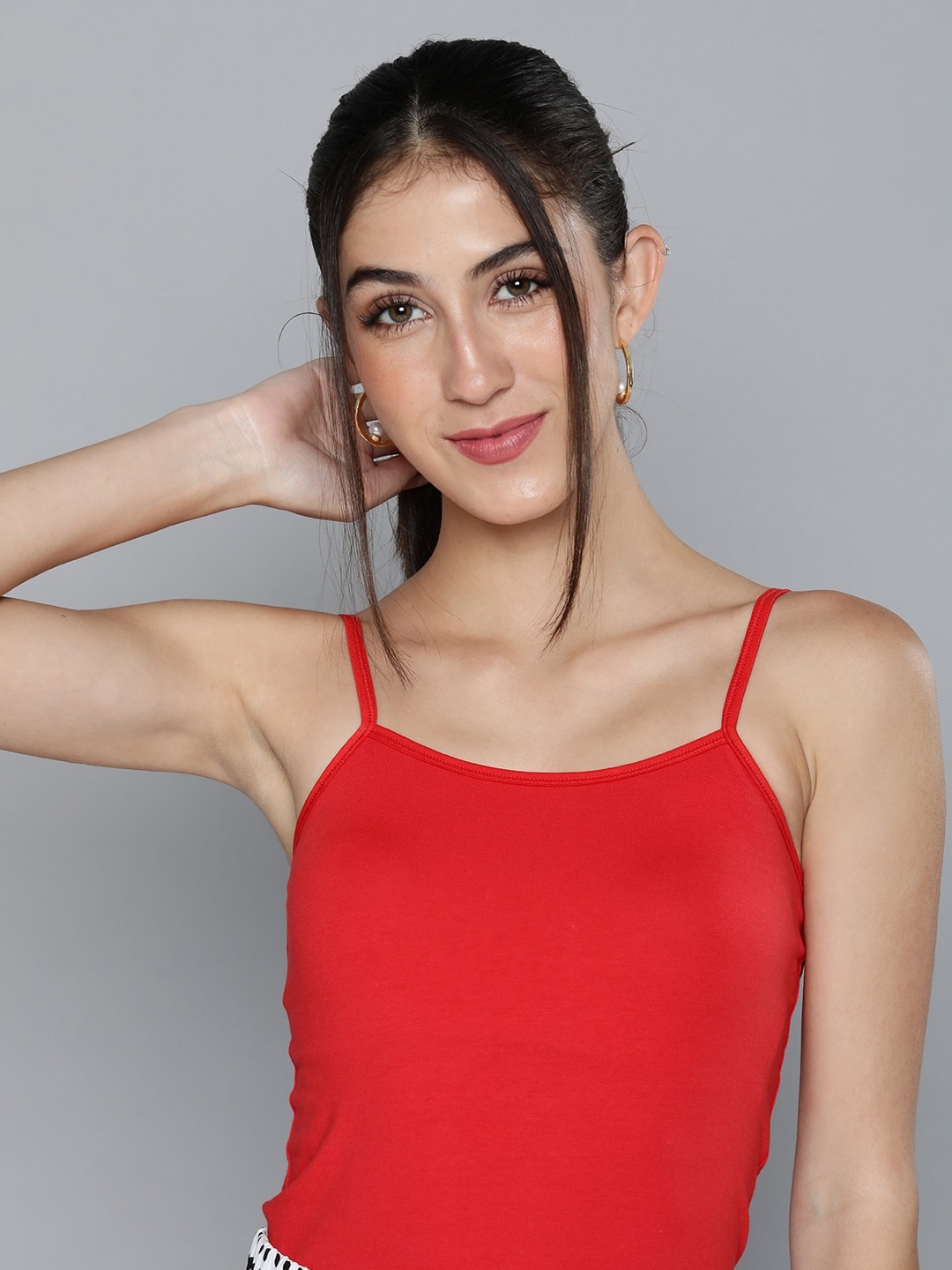 

HERE&NOW Solid Shoulder Straps Regular Top, Red