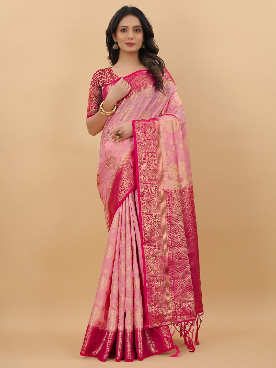 

LINARO LIFESTYLES Pink & Gold-Toned Woven Design Jaali Pure Silk Banarasi Saree