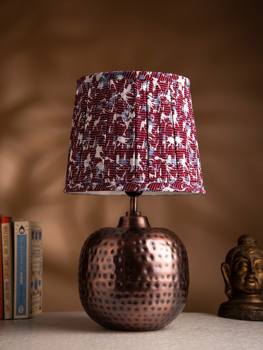 

green girgit Maroon & White Printed Metal Table Lamps