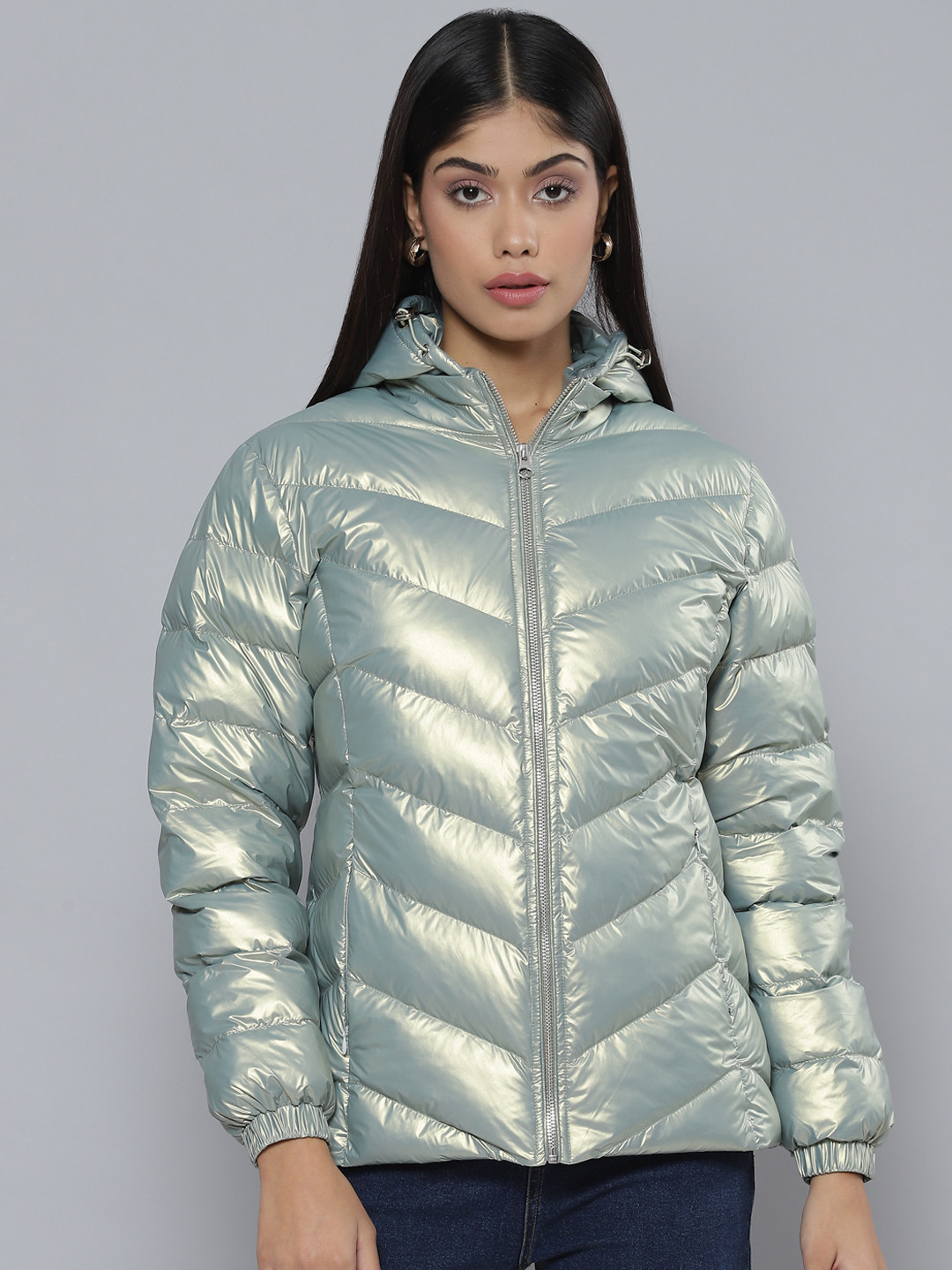 

Fort Collins Women Green Solid Padded Jacket