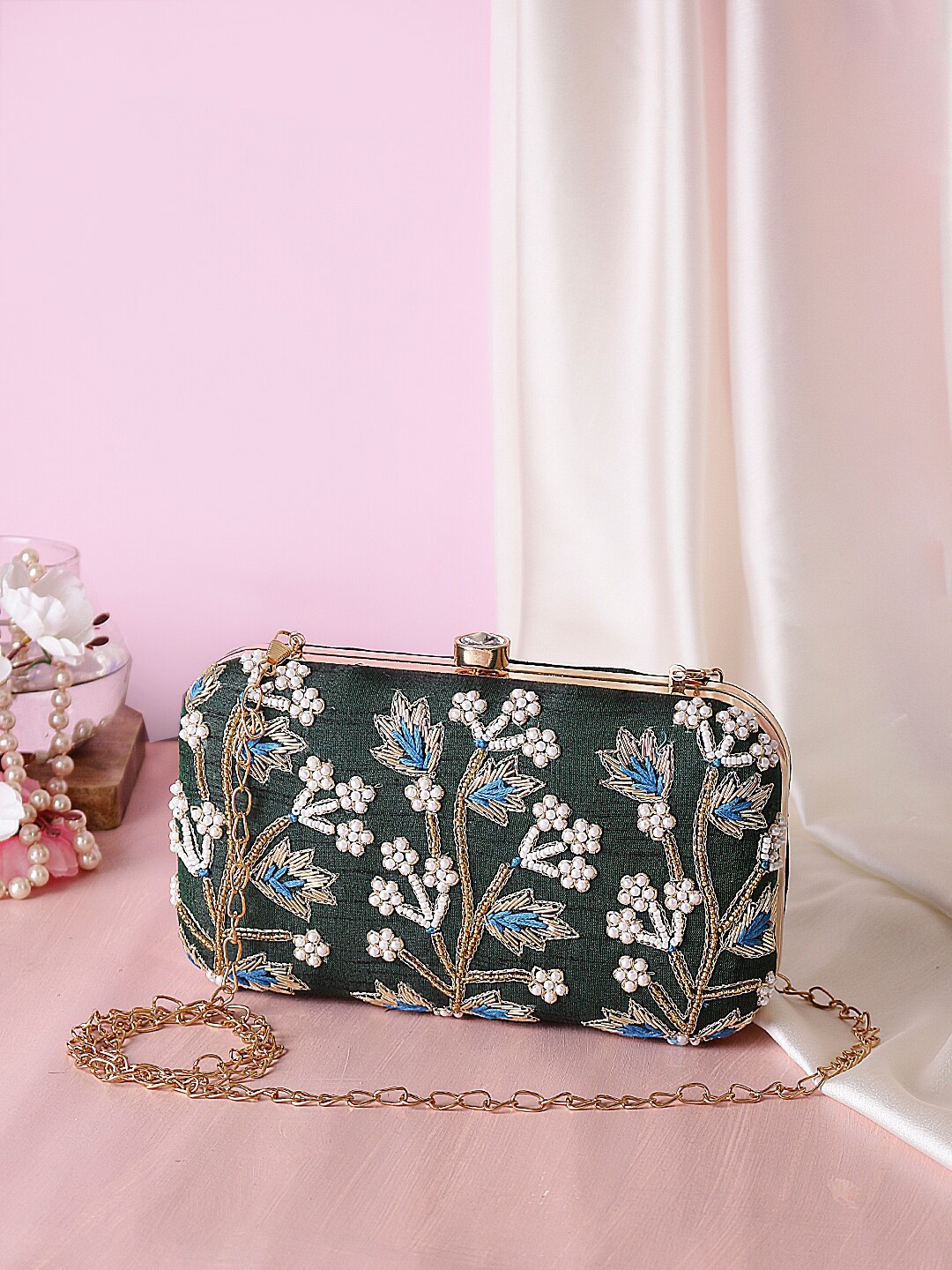 

Swisni Women Green & White Embroidered Box Clutch