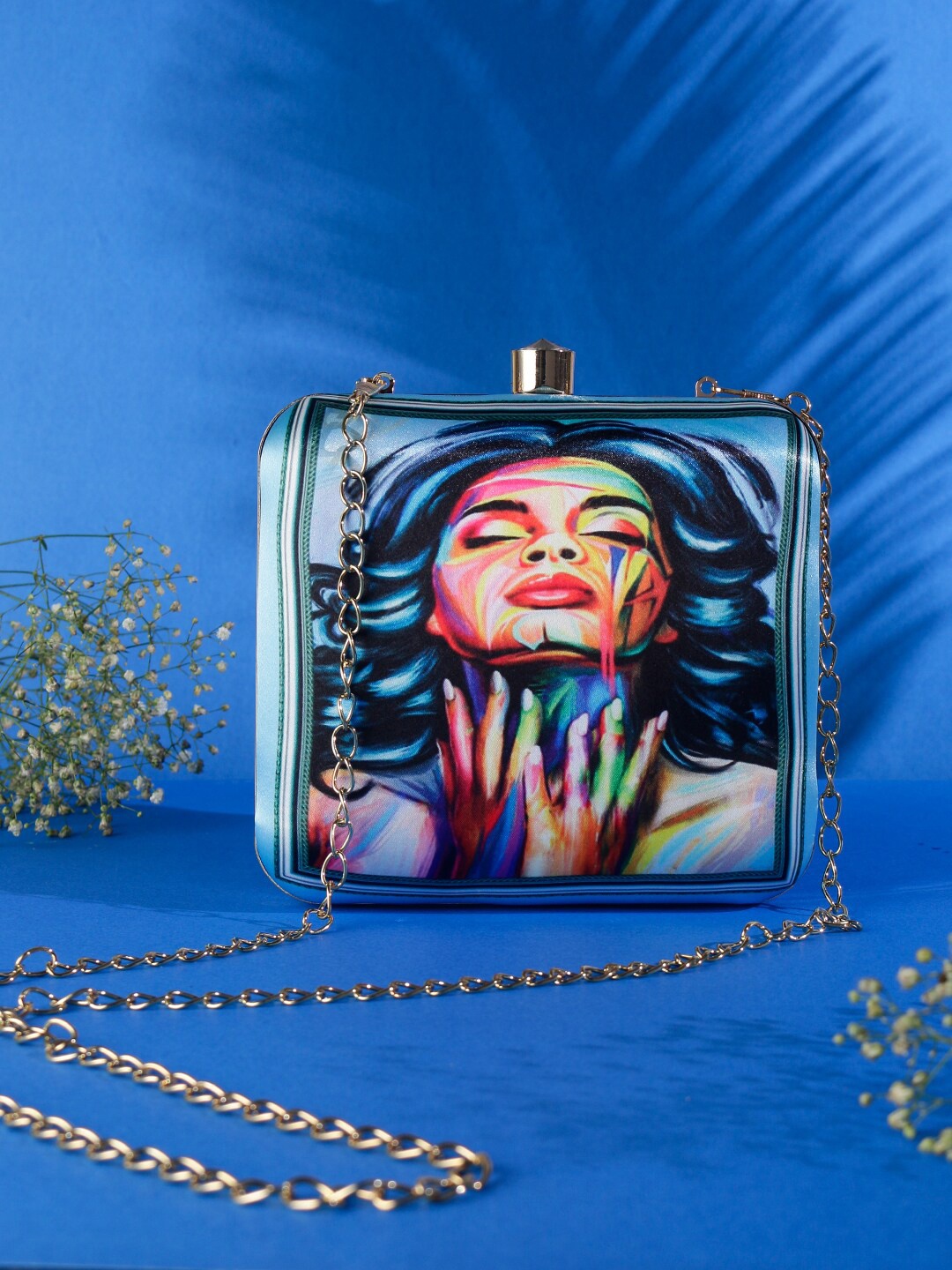 

Swisni Women Blue & Red Printed Box Clutch