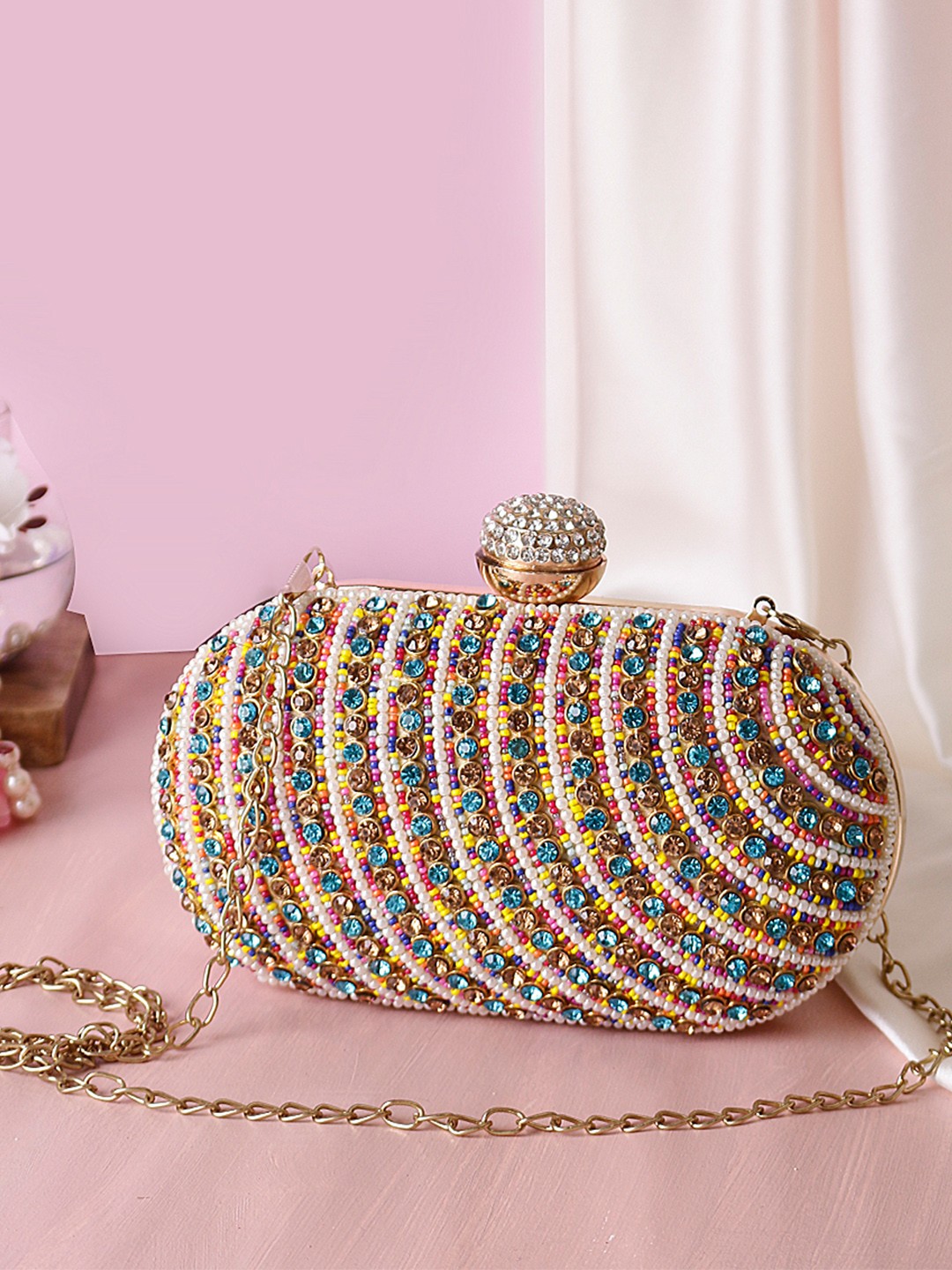 

Swisni White & Gold-Toned Embellished Box Clutch