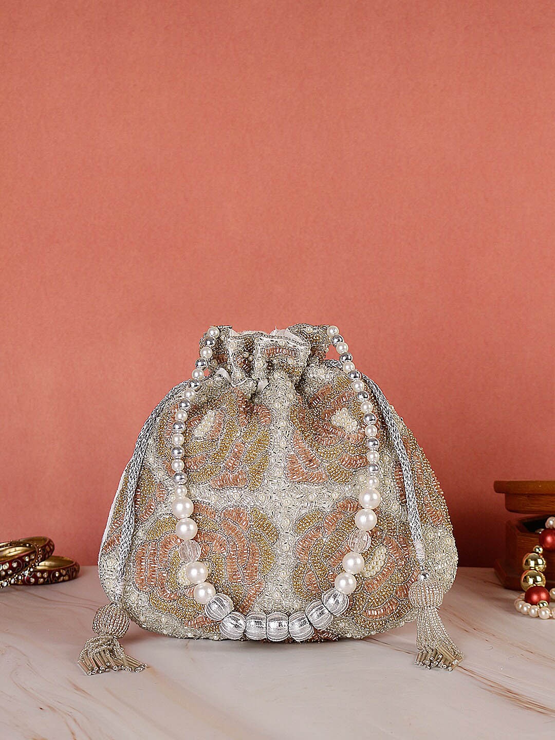 

Swisni White & Gold-Toned Embellished Potli Clutch