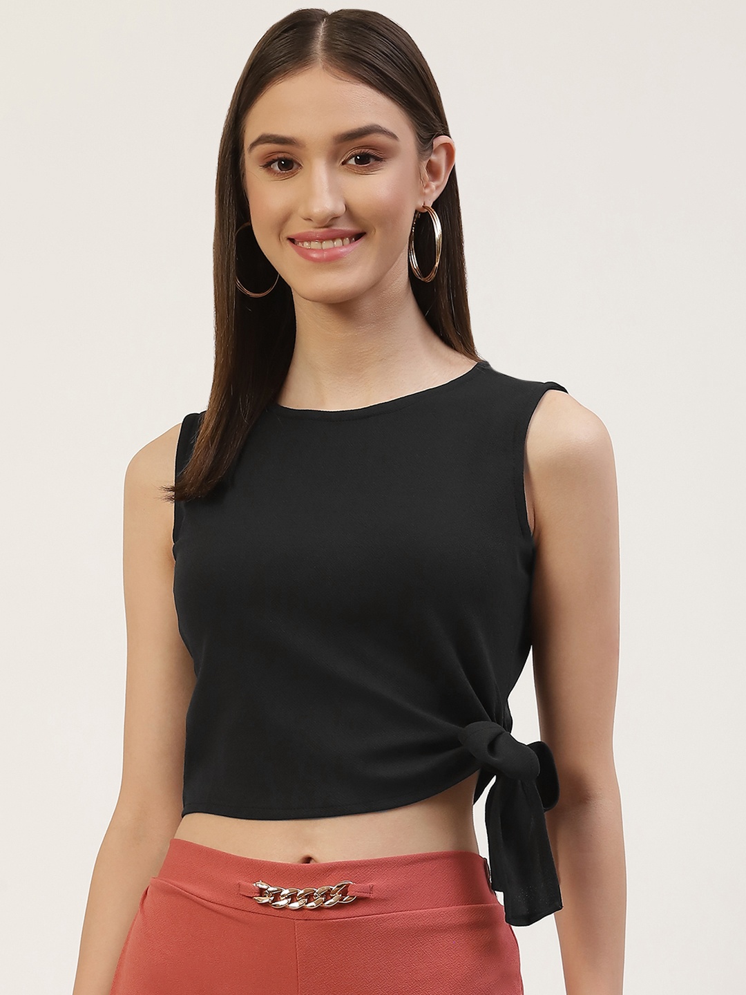 

Anaghakart Women Black Crepe Crop Top