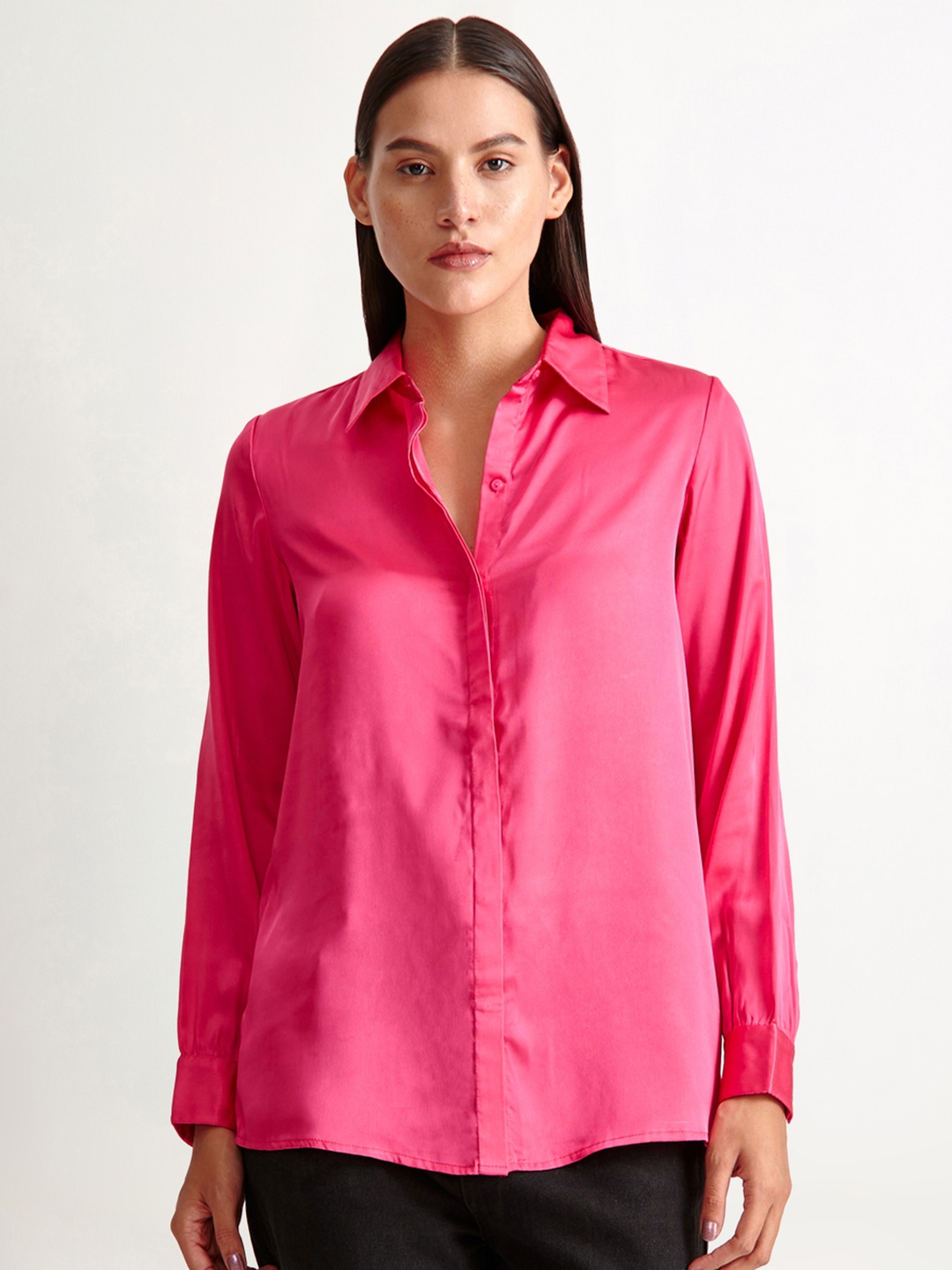 

COVER STORY Women Fuchsia Casual Satin Shirt