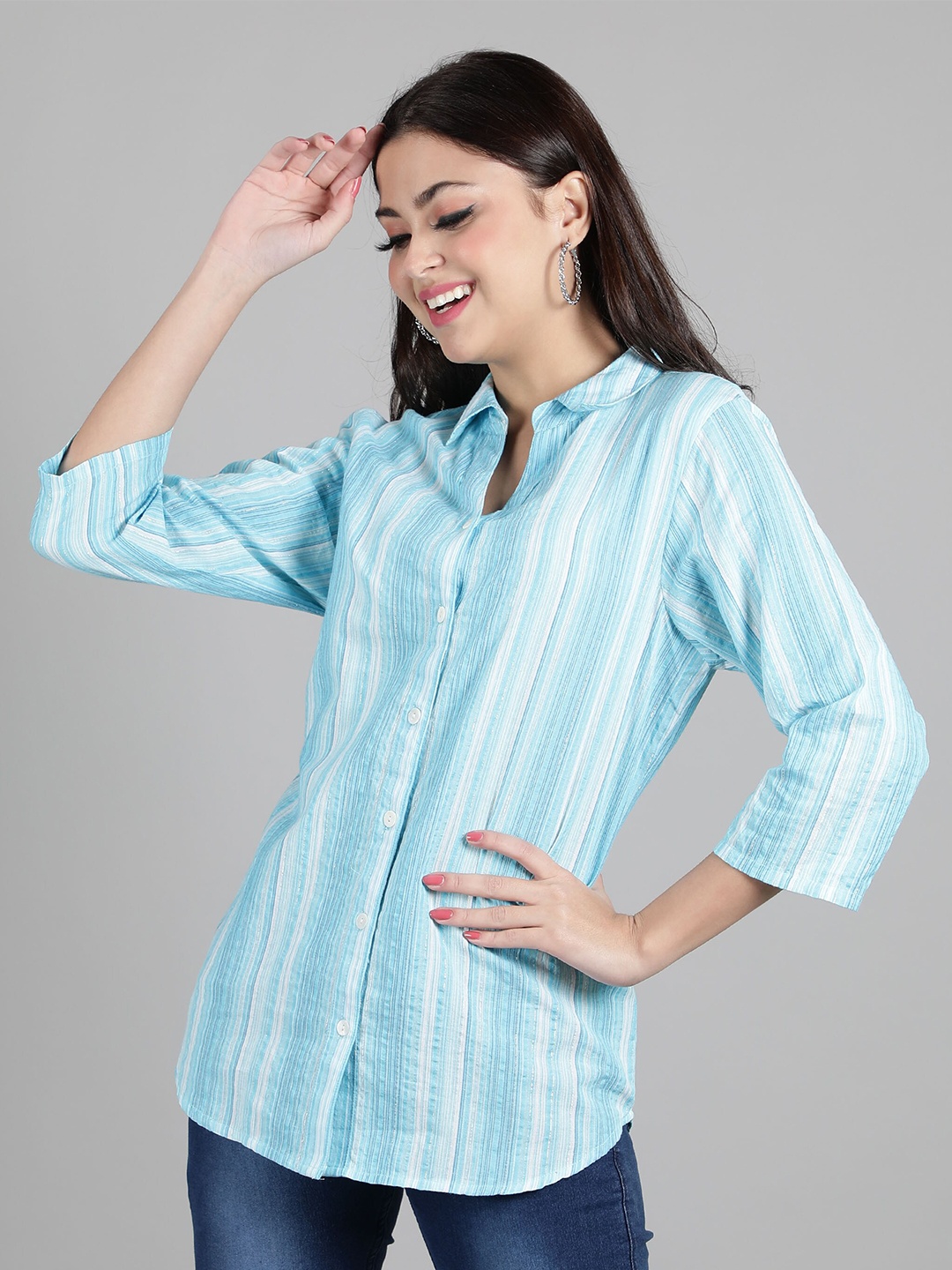 

DEBONATELLA Women Blue Comfort Striped Casual Shirt