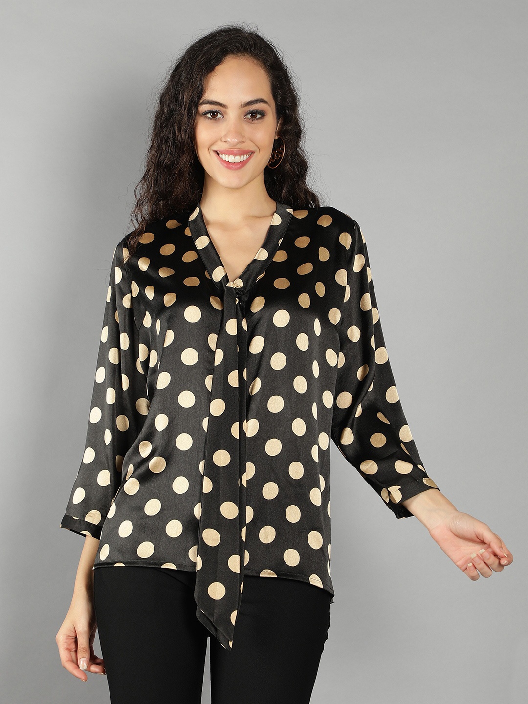 

DEBONATELLA Women Black Smart Printed Casual Shirt