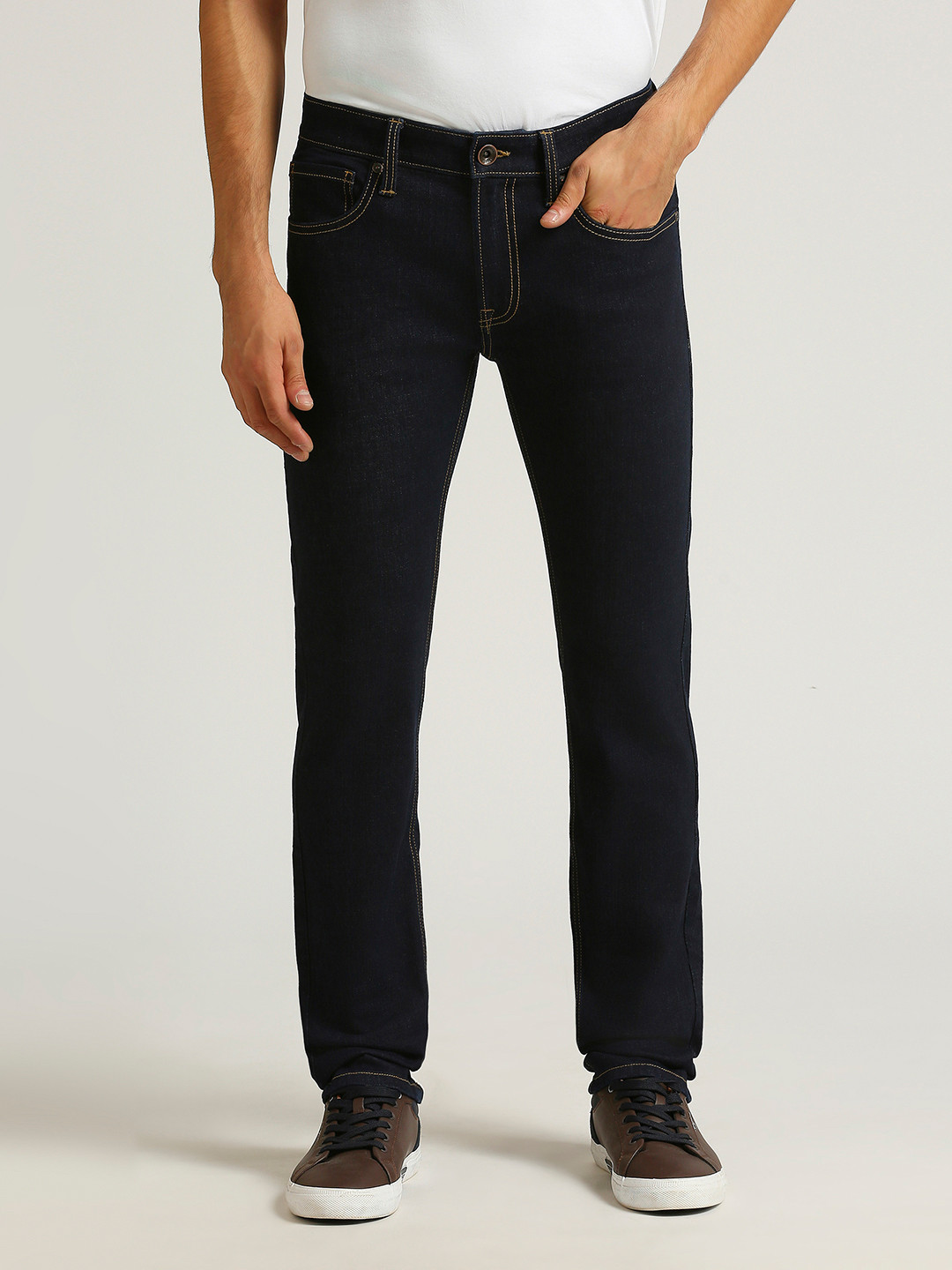 Pepe Jeans Men Slim Fit Mid-Rise Cotton Jeans