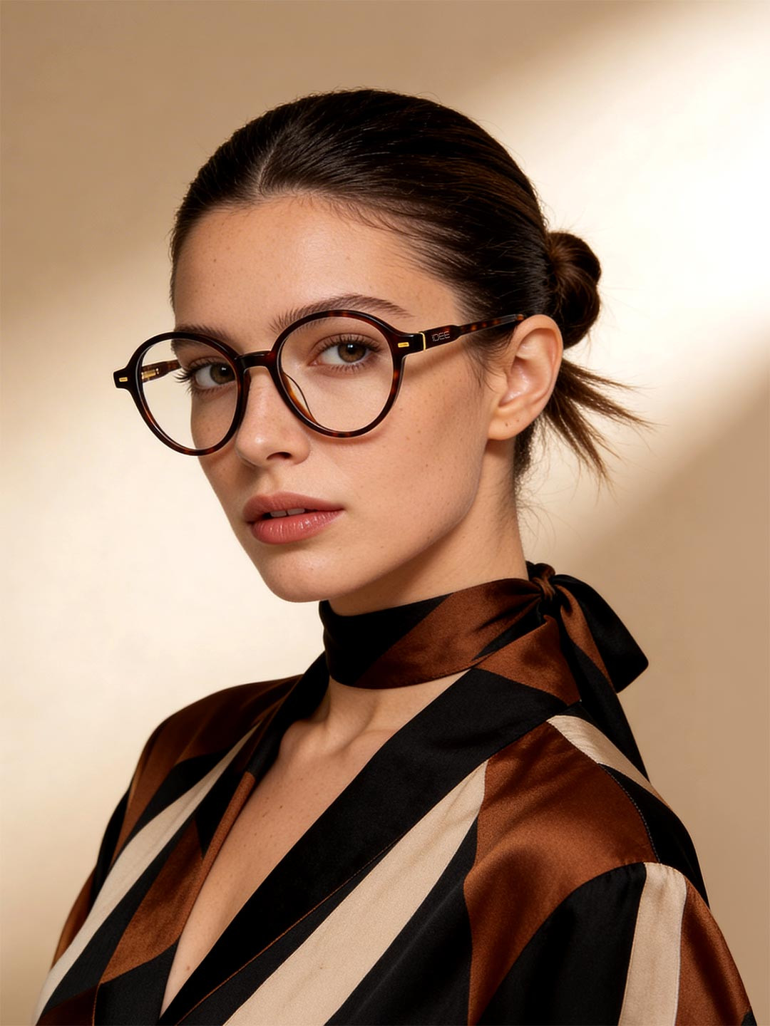 IDEE Women White & Brown Solid Full Rim Round Frames