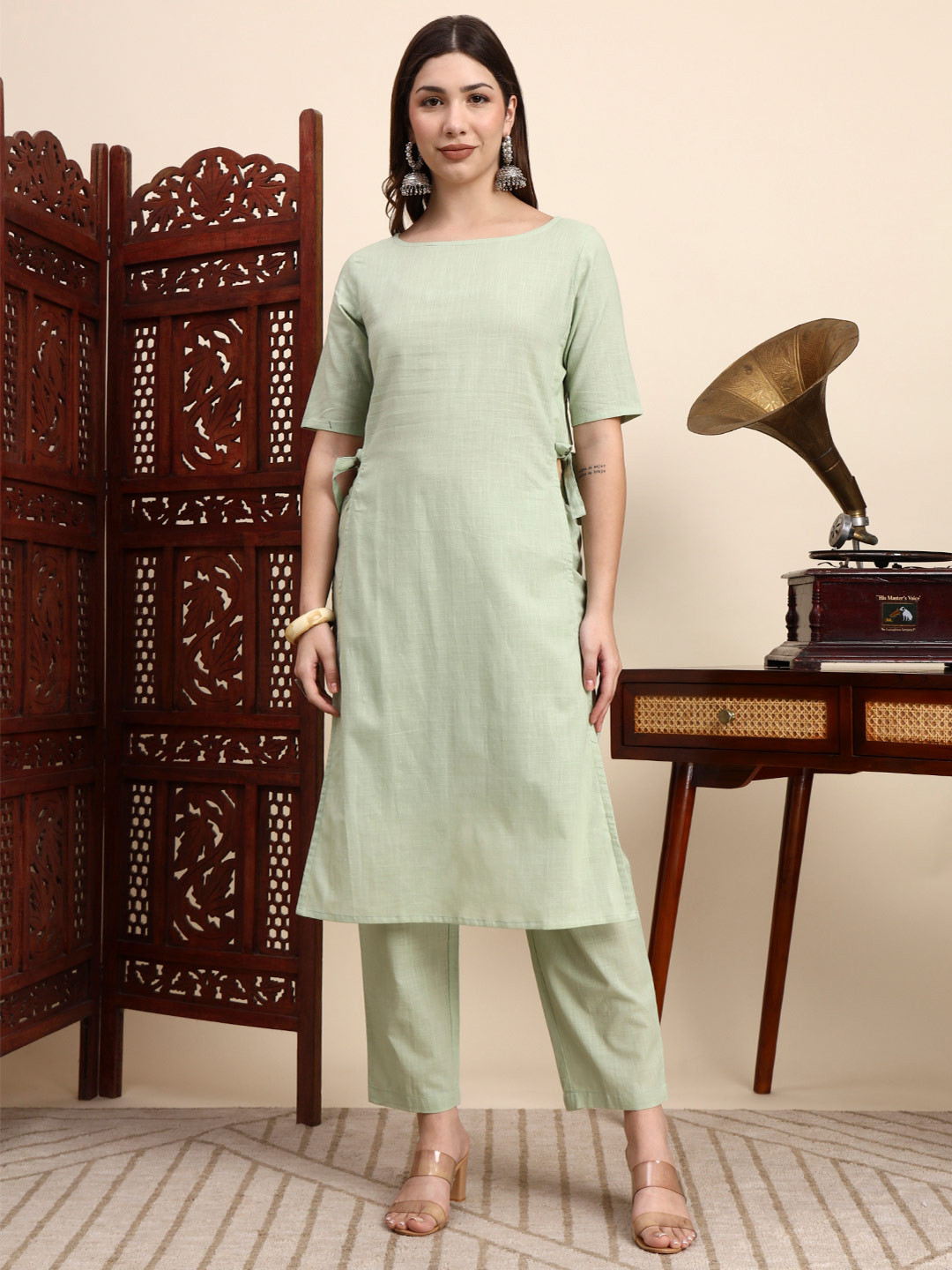 Idalia Women Green High Slit Kurta with Trousers
