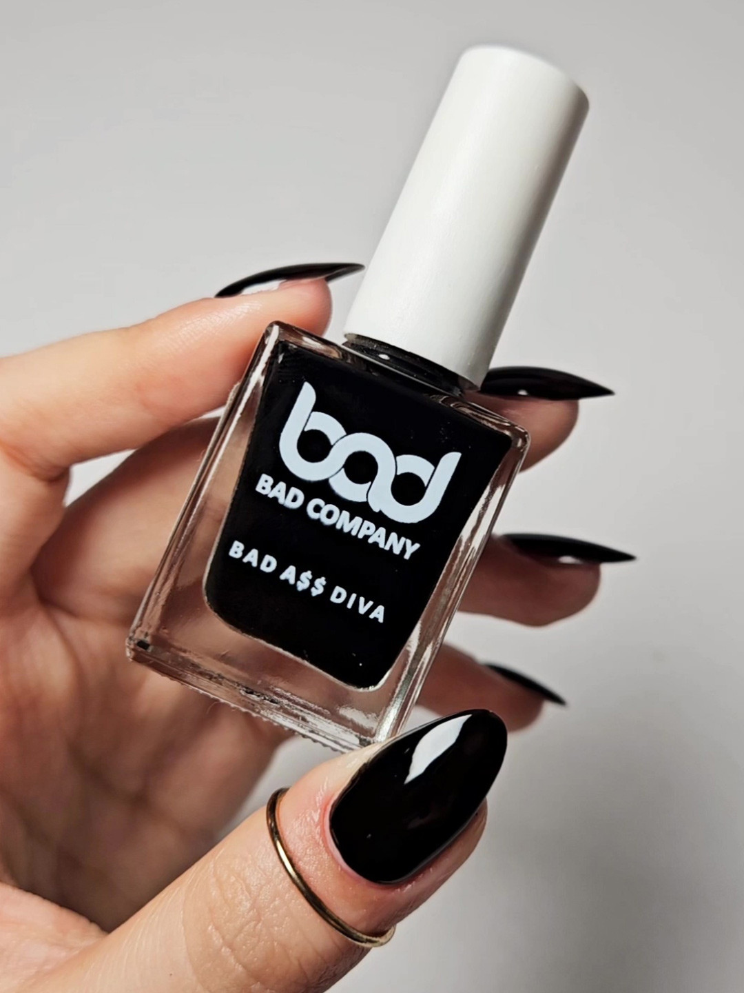 BAD COMPANY No Toxin Black Glossy Nail Polish 54 Risk It For Biscuit 10ml
