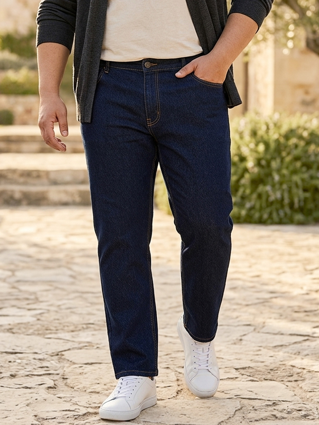 Urbano Plus Men Blue Solid Mid Rise Jeans