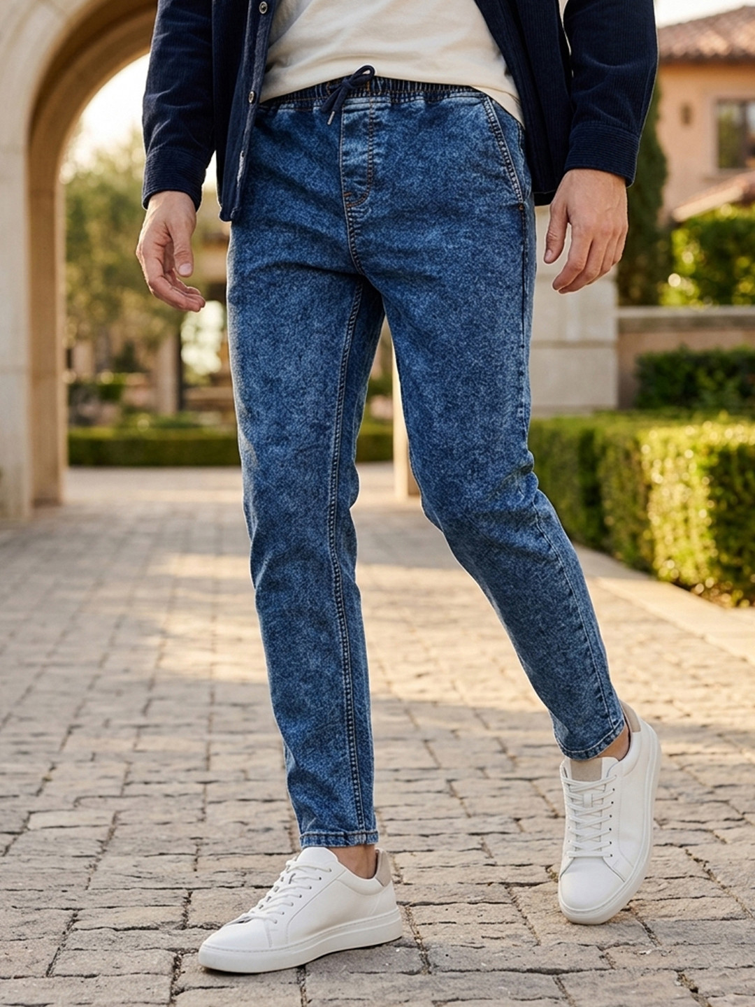 Urbano Fashion Men Mid Rise Regular Fit Washed Stretchable Jeans