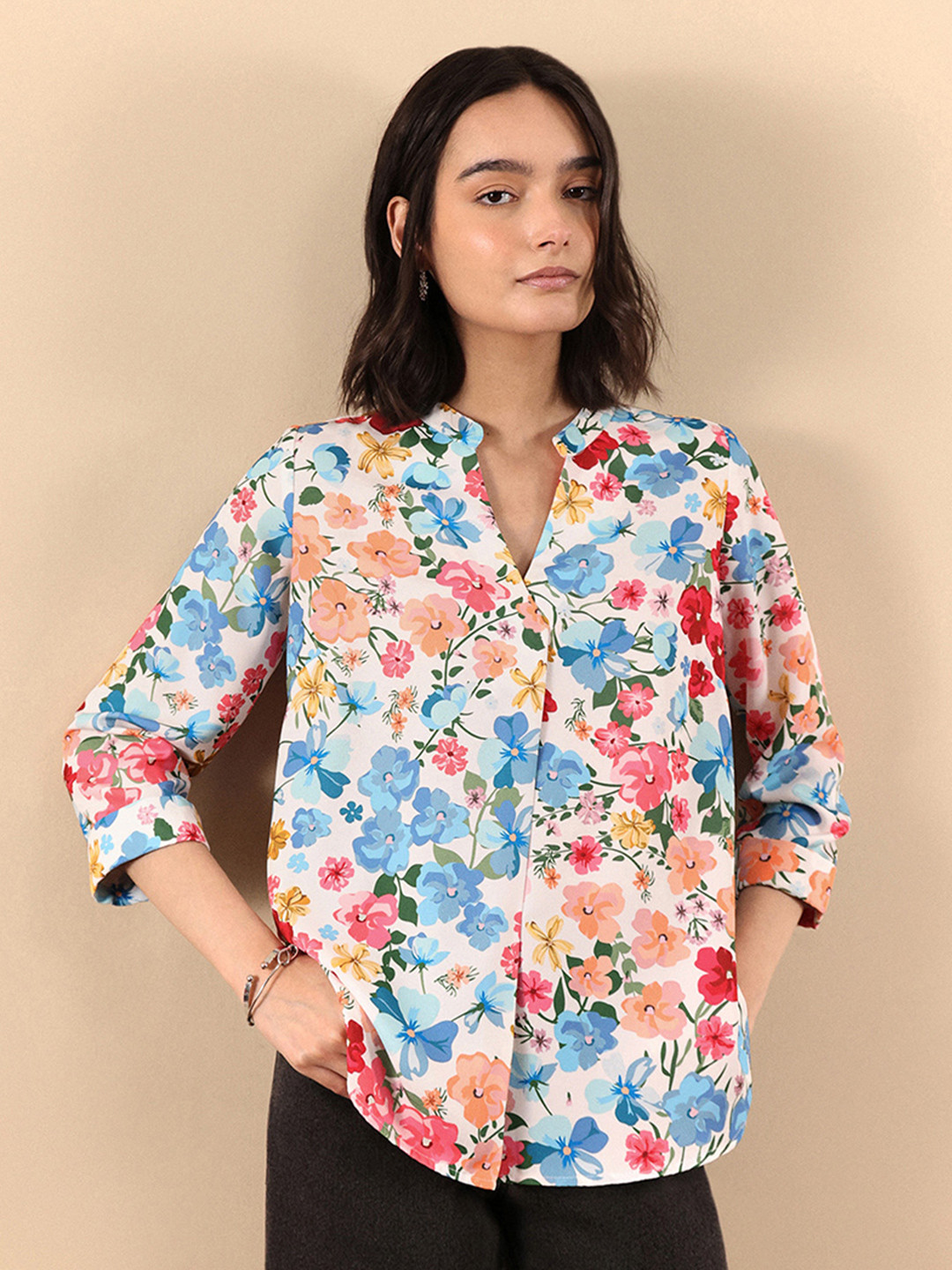 FABLE STREET Floral Print Mandarin Collar White Top