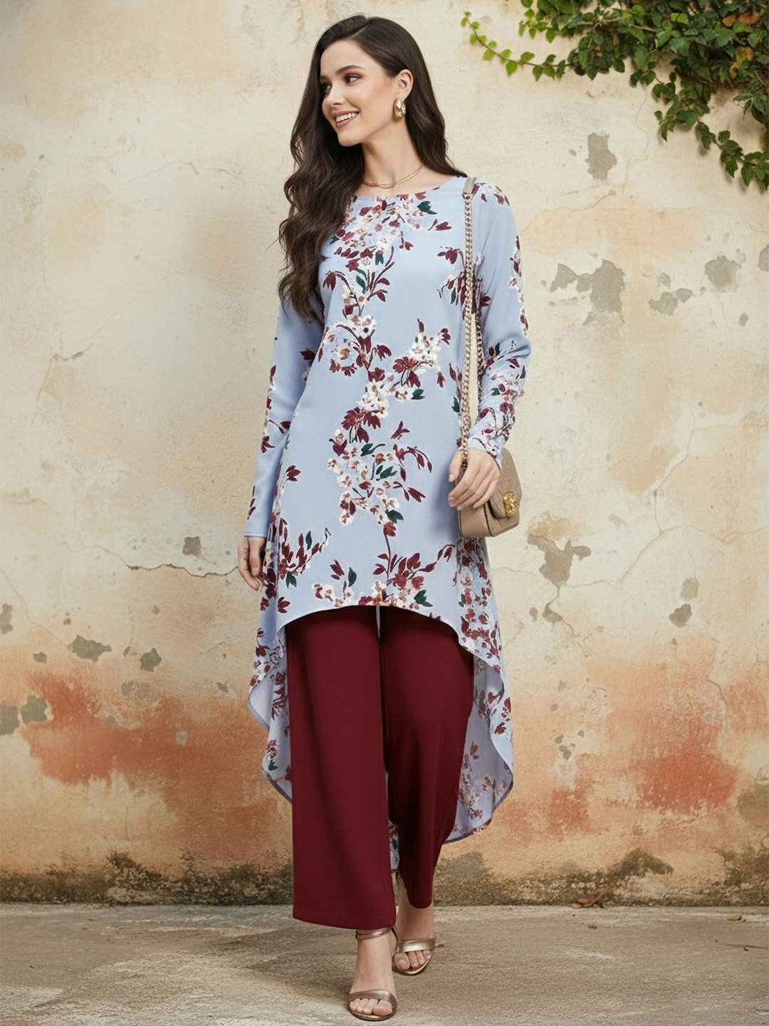 Berrylush Women Blue Printed High-Low Top