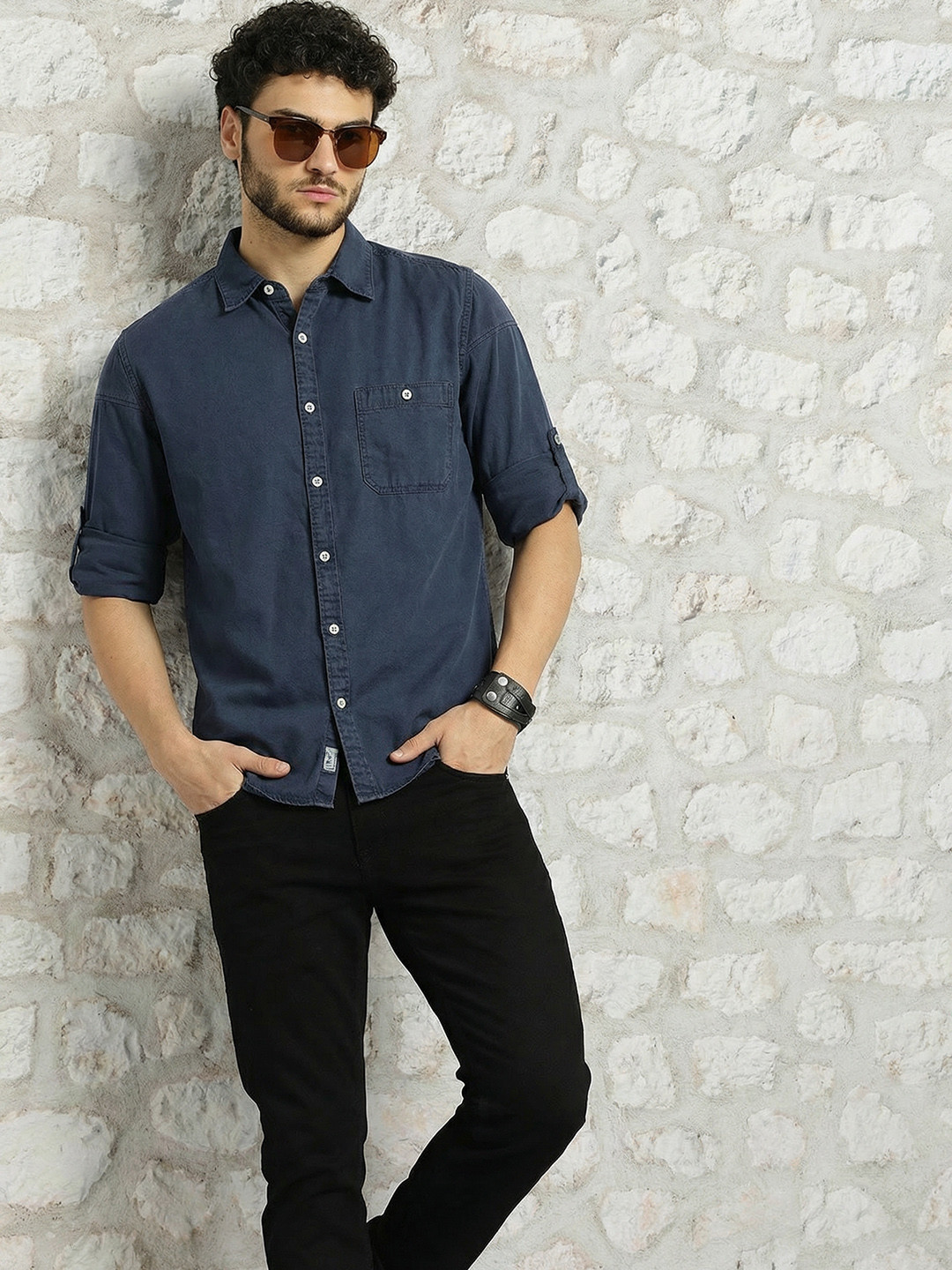The Roadster Lifestyle Co Men Blue Regular Fit Solid Casual Denim Shirt