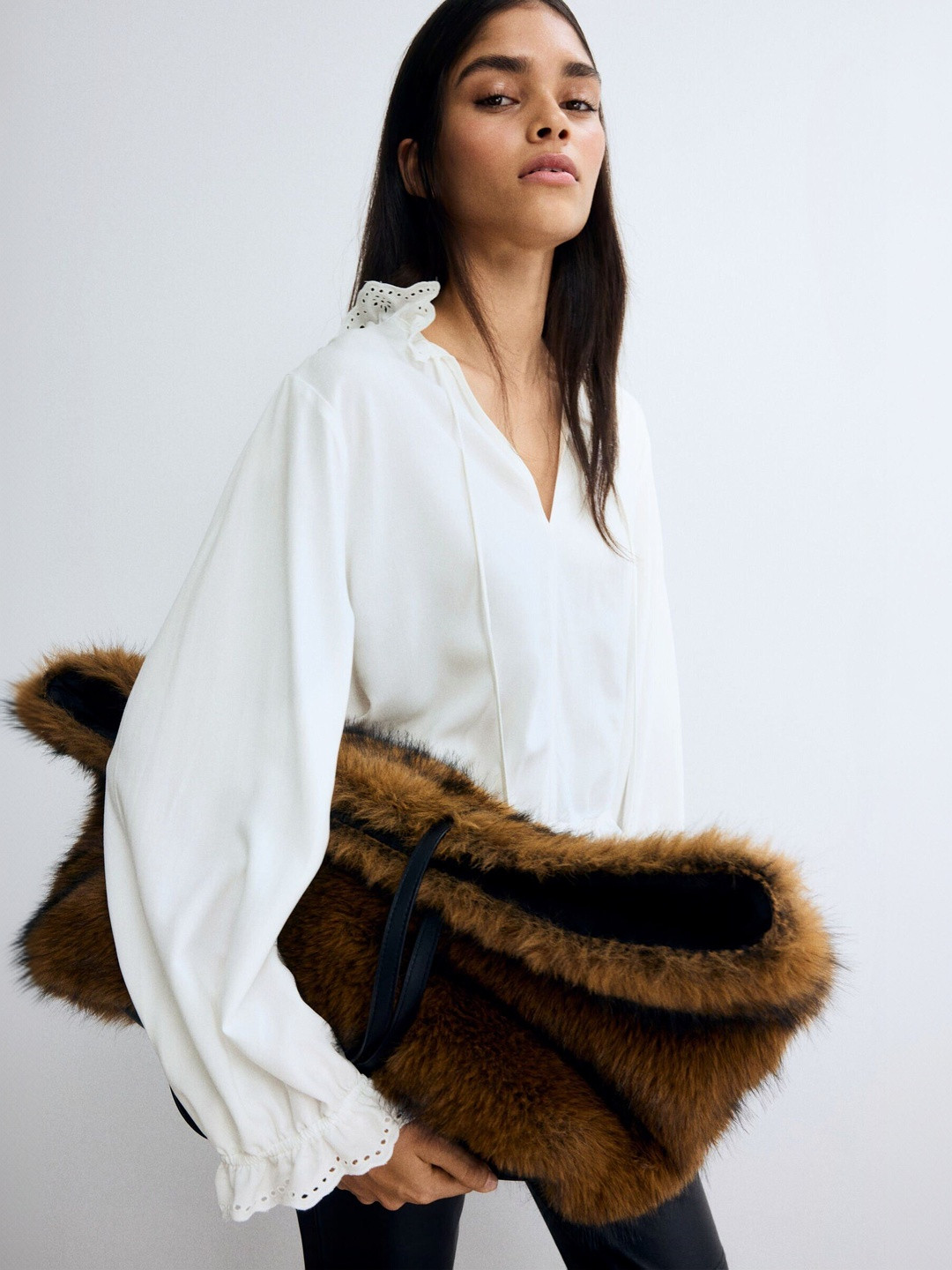 H&M Frill-Trimmed Blouse