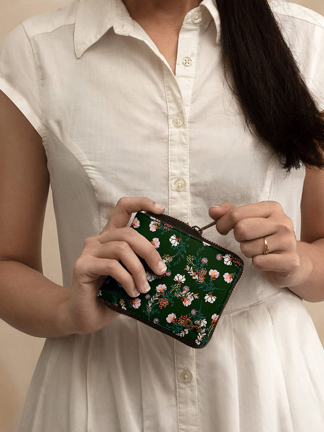 DailyObjects Lush Midnight Zip Wallet