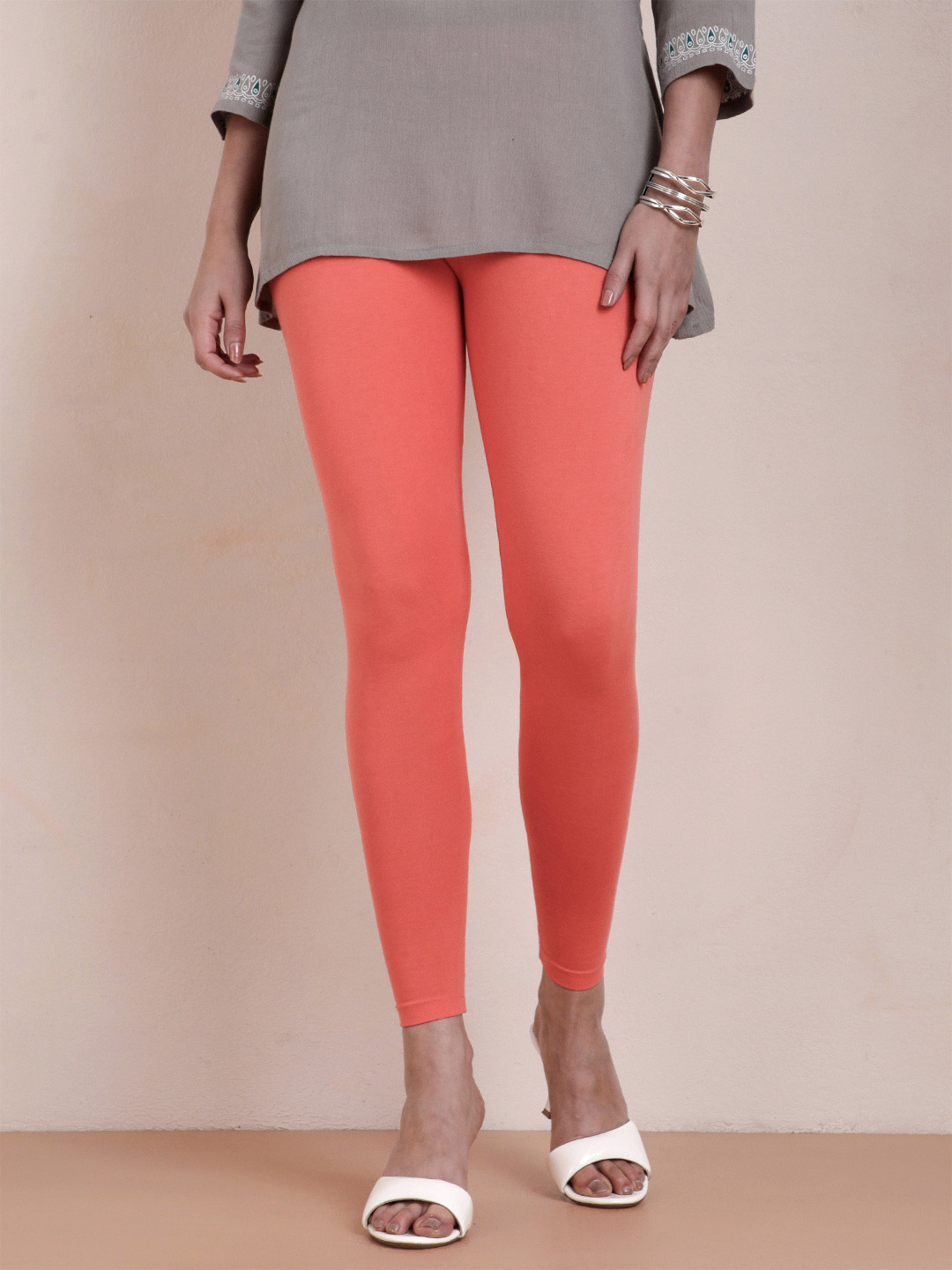 TWIN BIRDS Women Coral-Coloured Solid Ankle-Length Leggings
