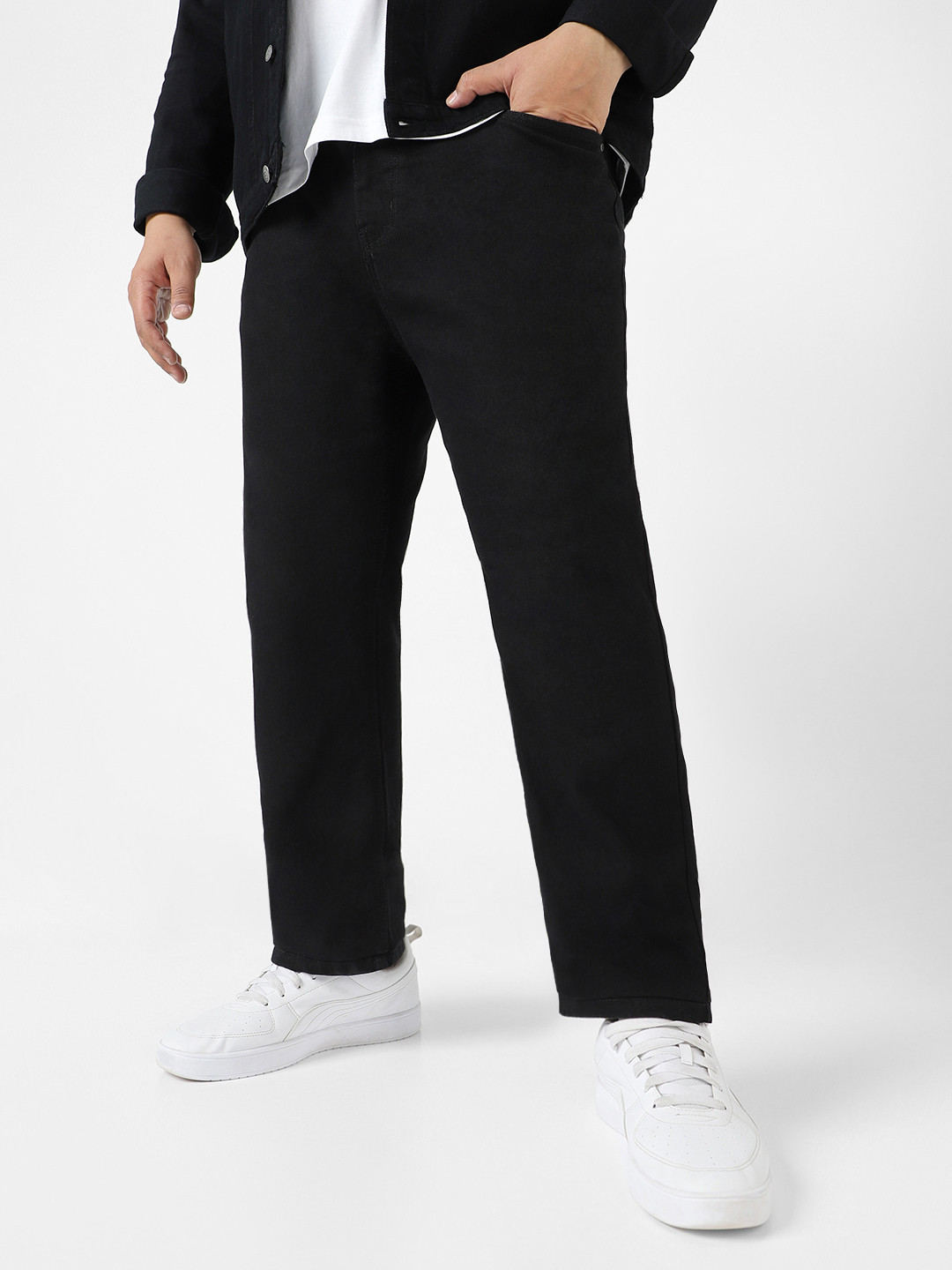 Urbano Plus Men Black & Black Regular Fit Mid-Rise Clean Look Jeans