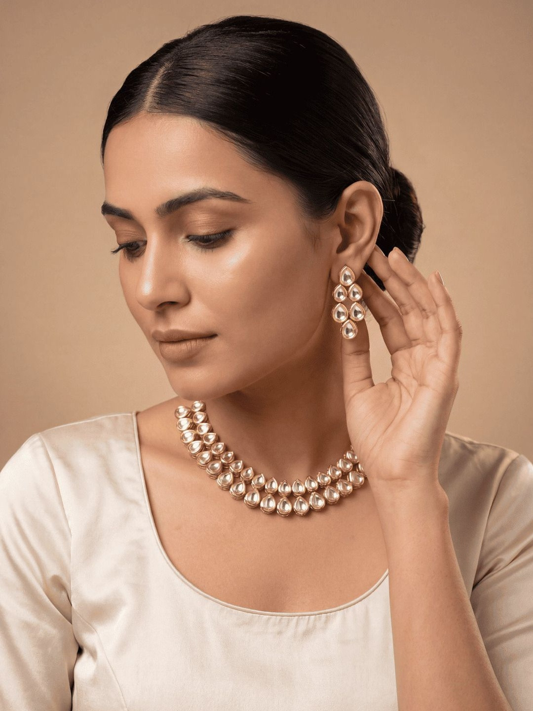 Jewar Mandi Gold-Plated Kundan-Studded Jewellery Set