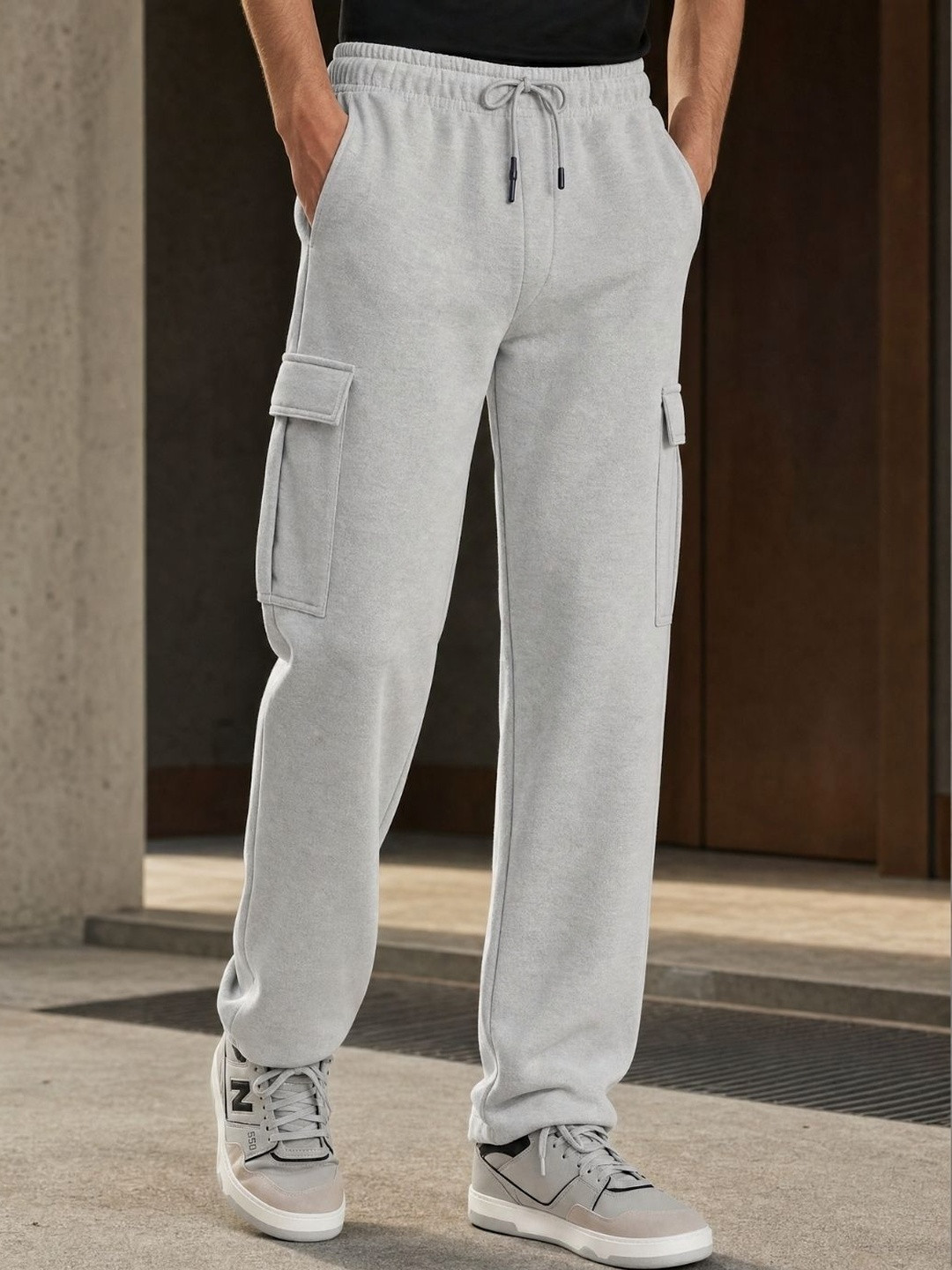 NOBERO Men Onyx Oversized Relaxed Fit Soft Functional Mid-Rise Joggers