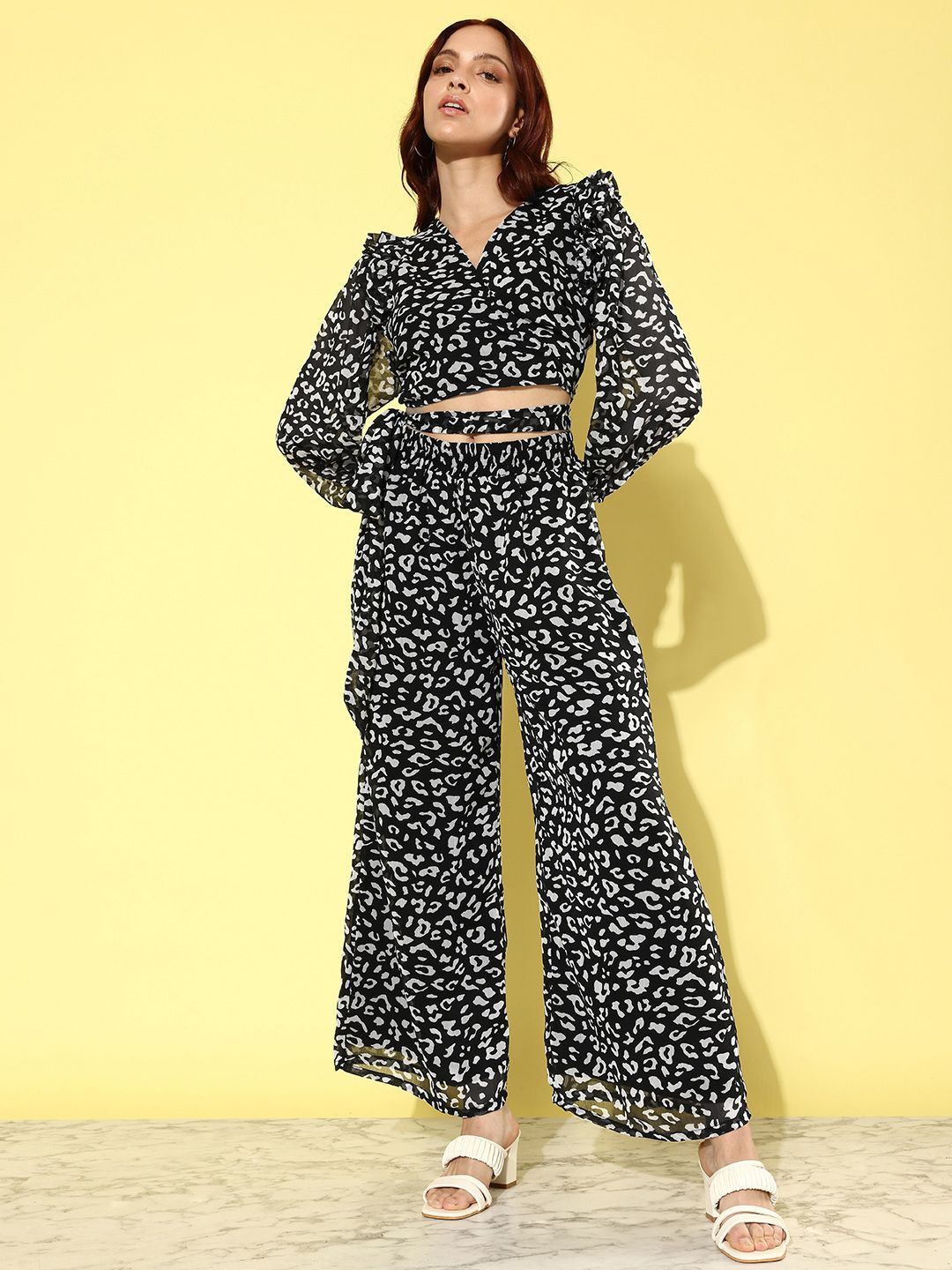 ANVI Be Yourself Black & White Animal Printed V-Neck Top With Palazzos Co-Ords