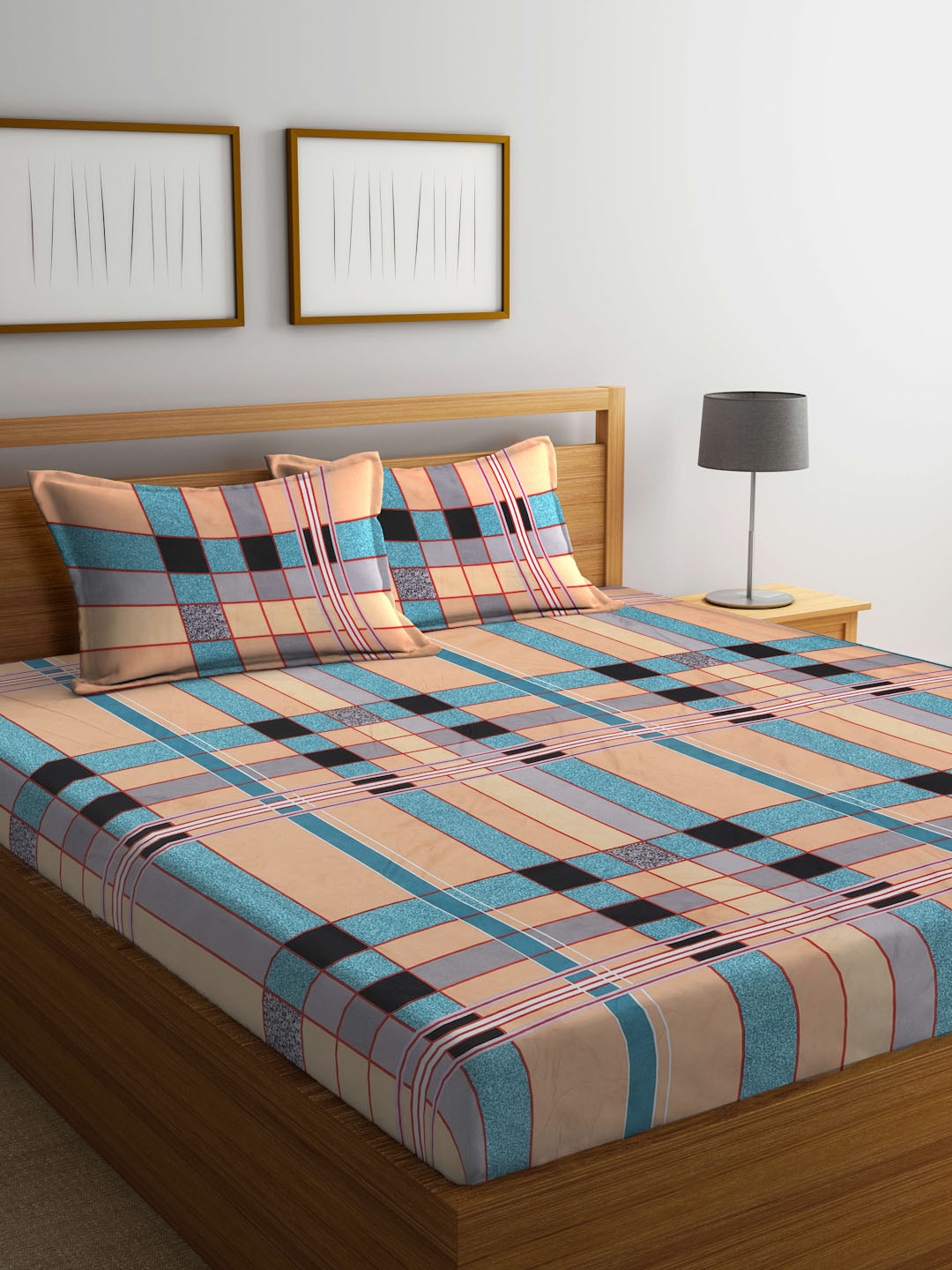 KLOTTHE Peach Geometric Polycotton 300 TC Fitted King Fine Bedsheet with 2 Pillow Covers-98 x 87 inches