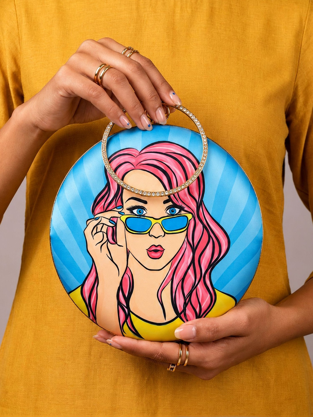 ARTKLIM Printed Box Clutch With Shoulder Strap