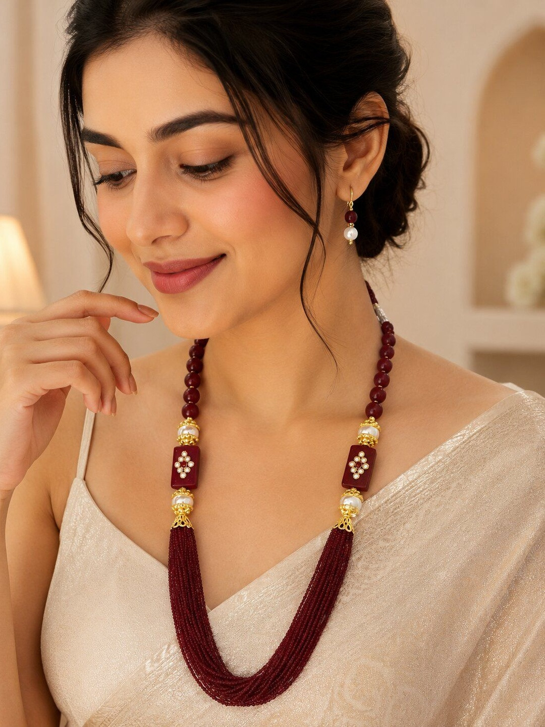 Jewar Mandi Gold-Plated Maroon Kundan-Studded & Pearl Beaded Jewellery Set