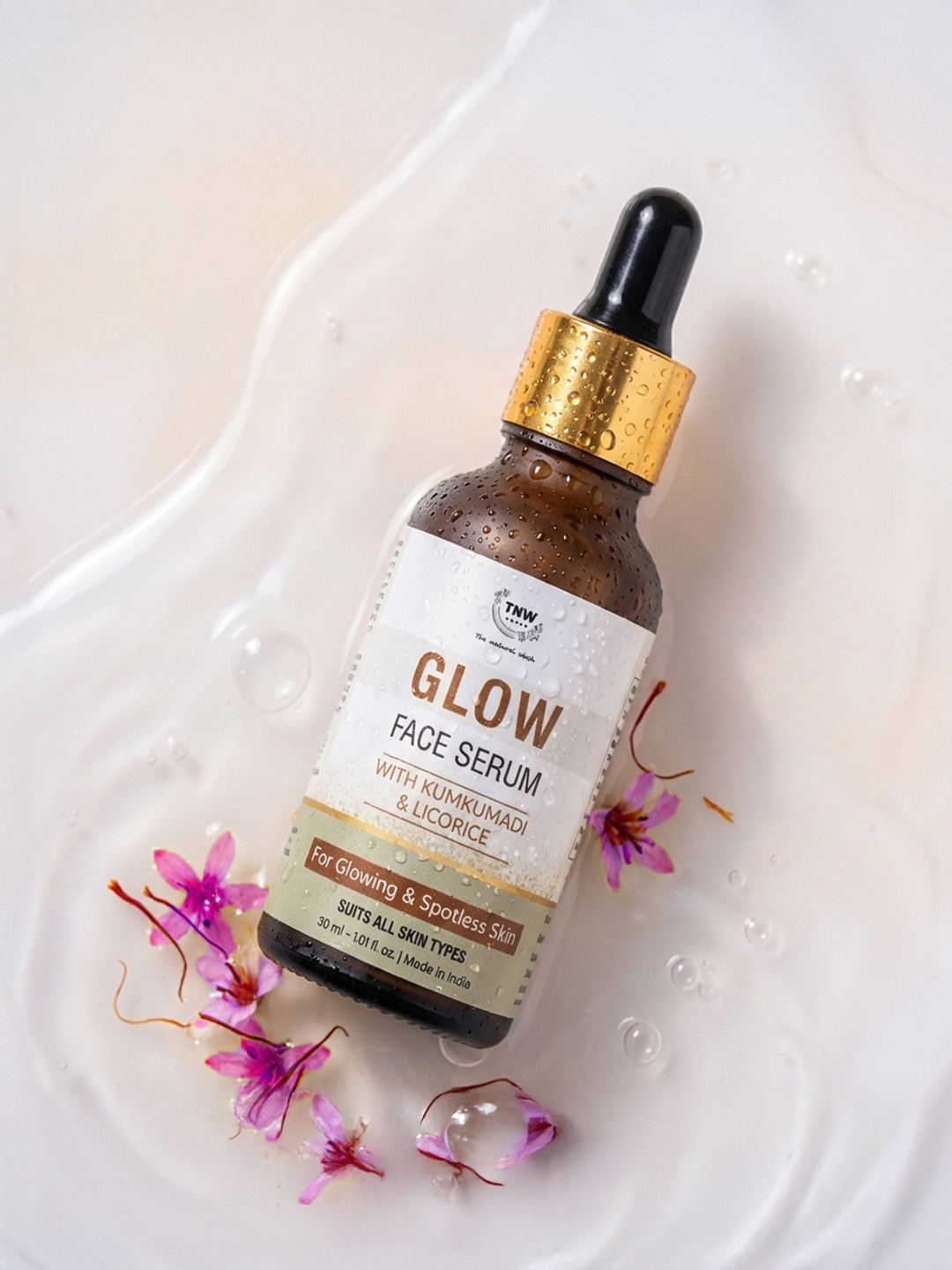 TNW the natural wash Glow Face Serum with Kumkumadi & Licorice 30 ml