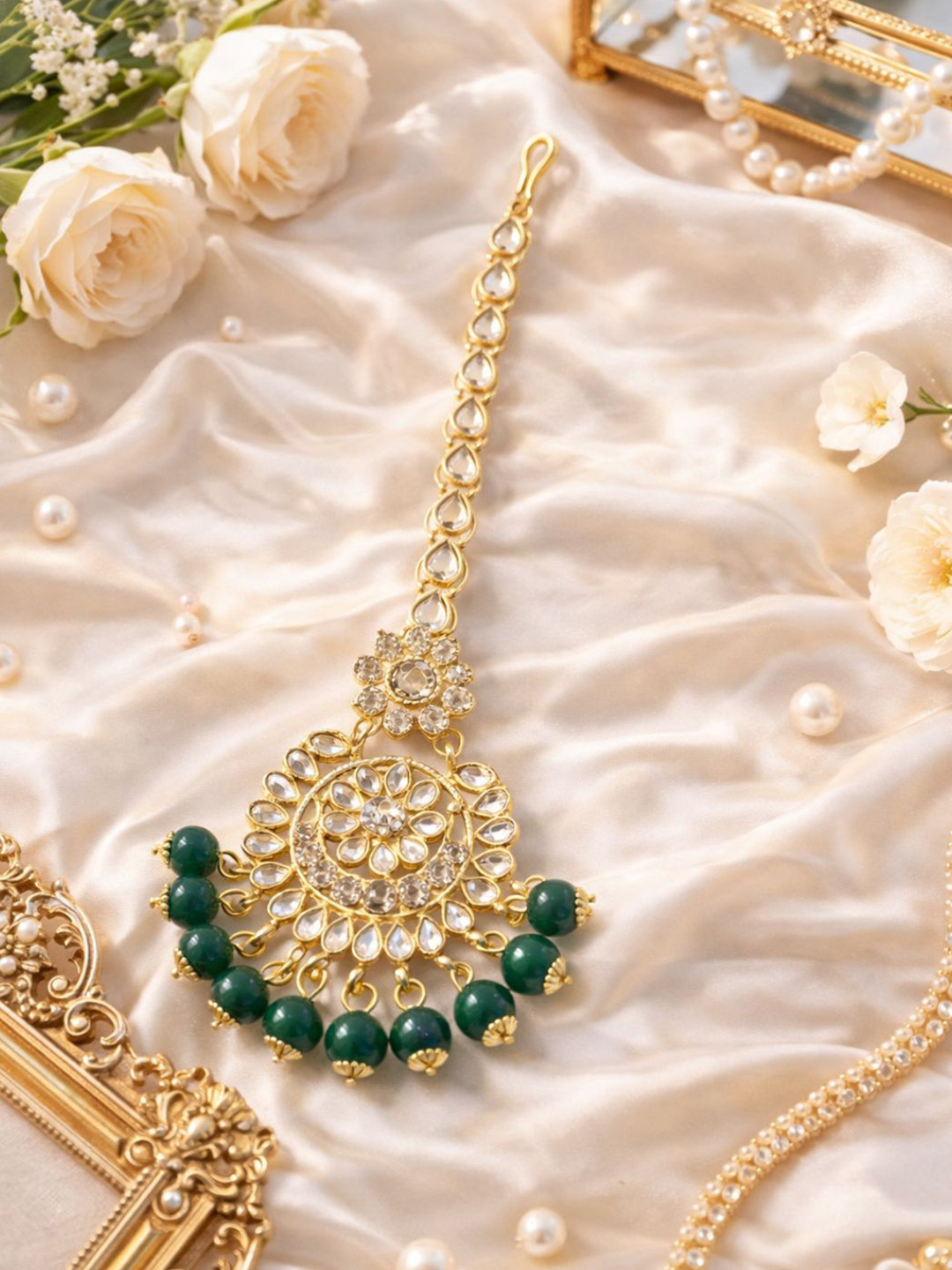 I Jewels Gold-Plated Kundan-Studded & Pearl Beaded Maang Tikka