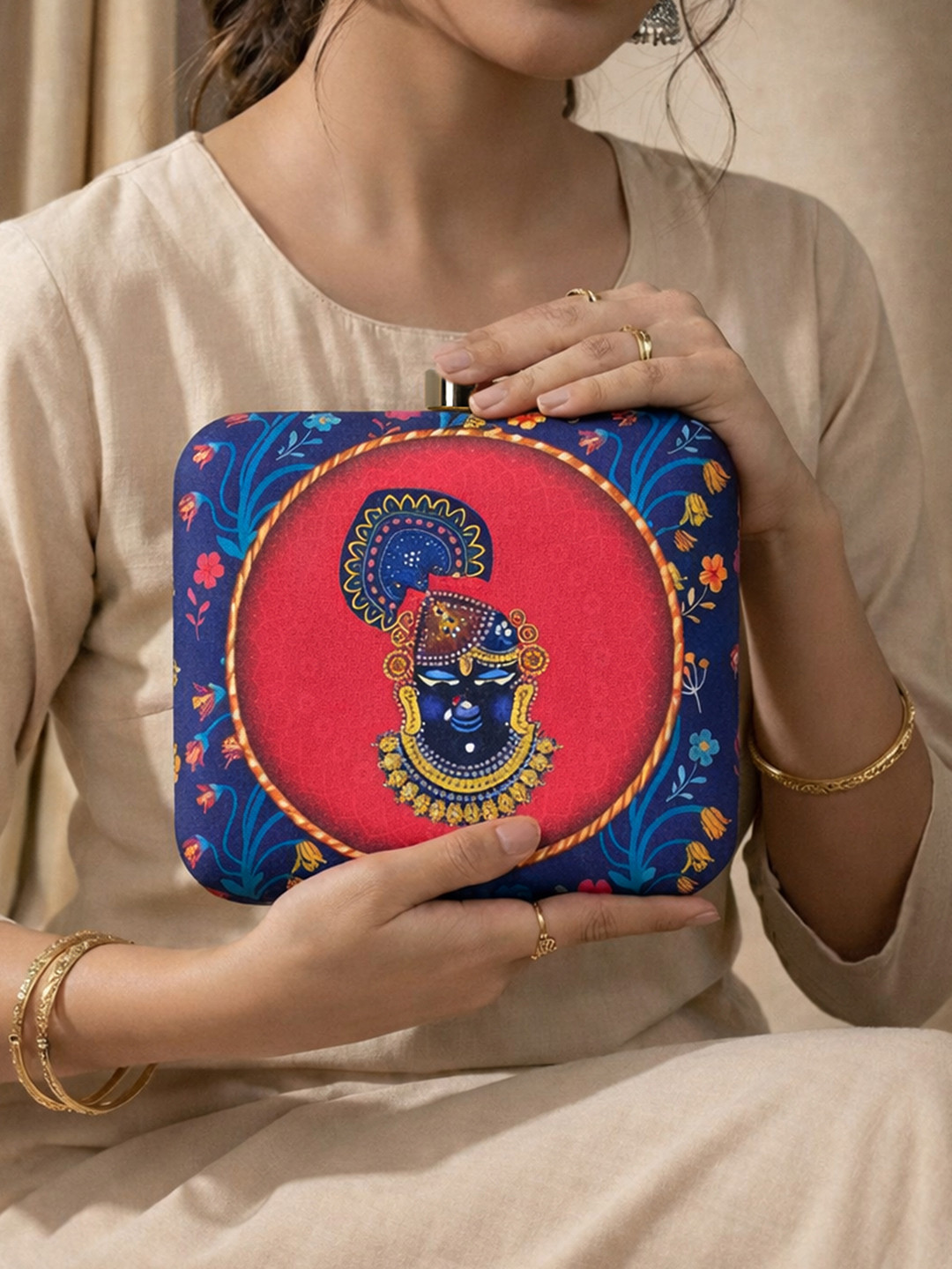 ARTKLIM Women Krishna Printed Box Clutch