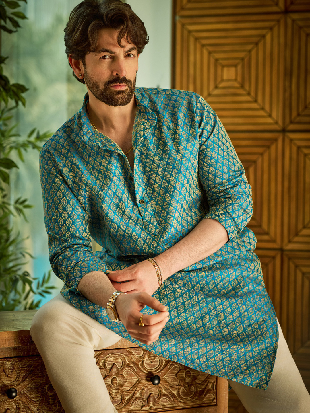 SOJANYA Ethnic Motifs Regular Kurta with Churidar