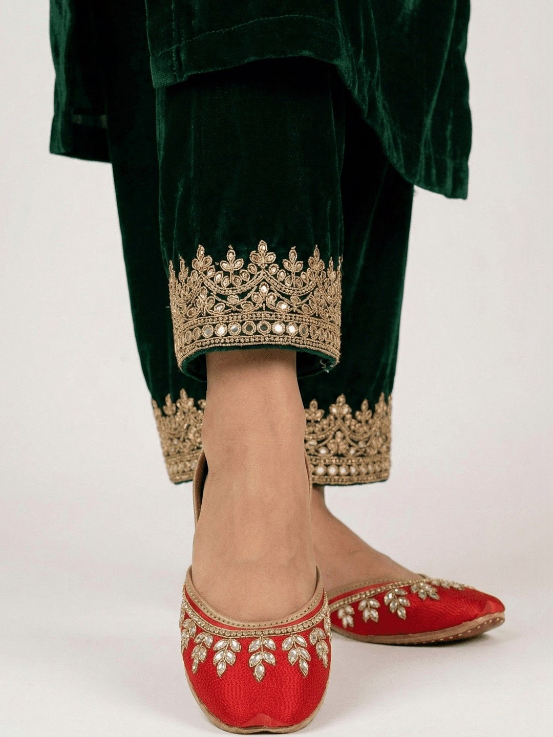 Fulkari Women Red Embellished Leather Mojaris