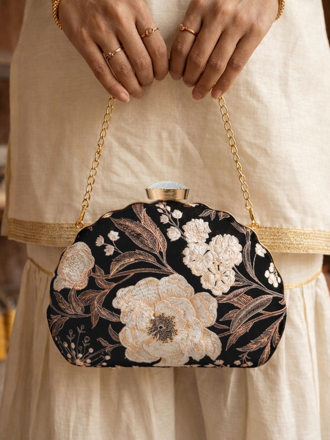 ARTKLIM Black & White Printed Box Clutch